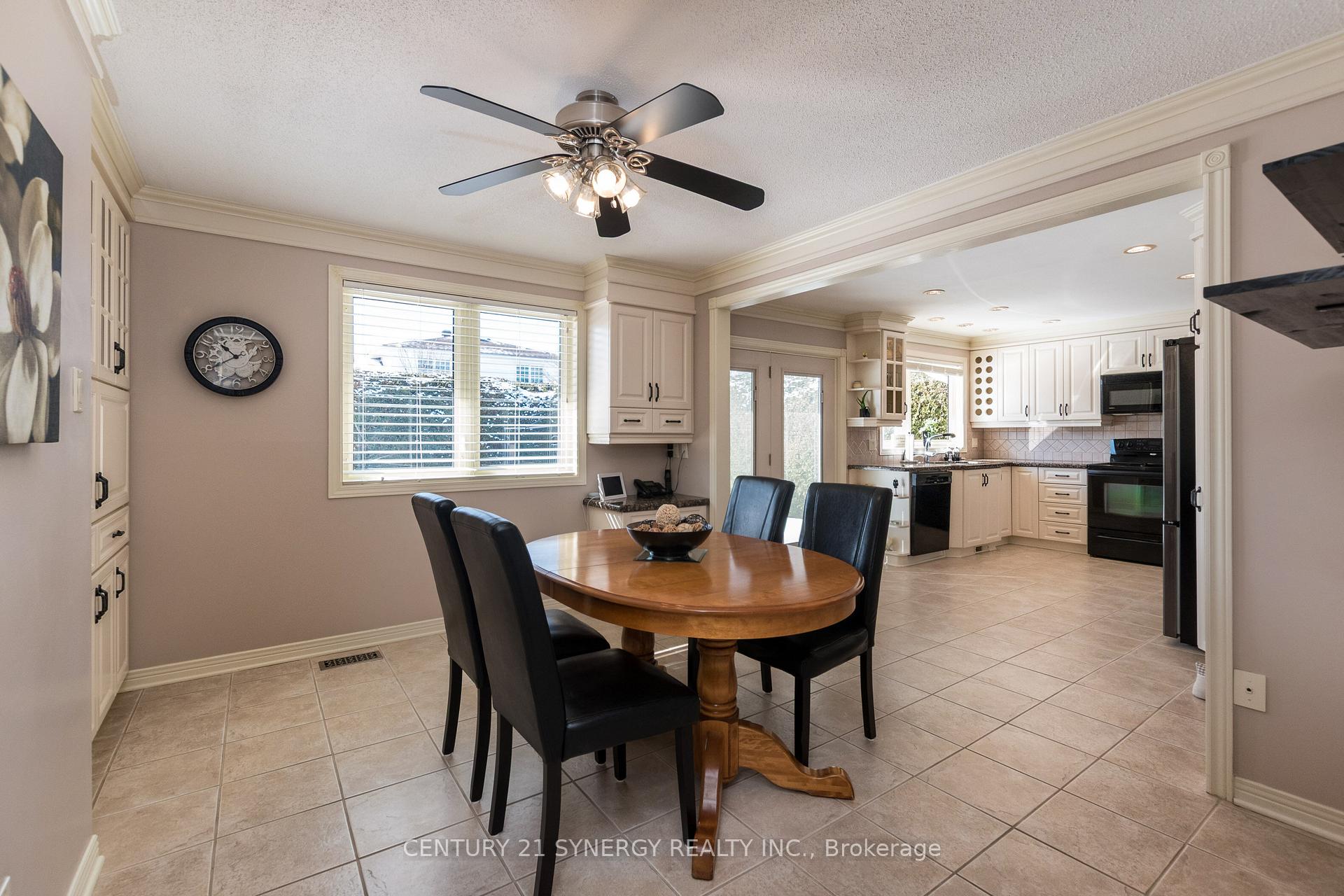 Photo 19 of 7 Ardell Grove S, Ottawa, Craig Henry/Woodvale — HOMEH