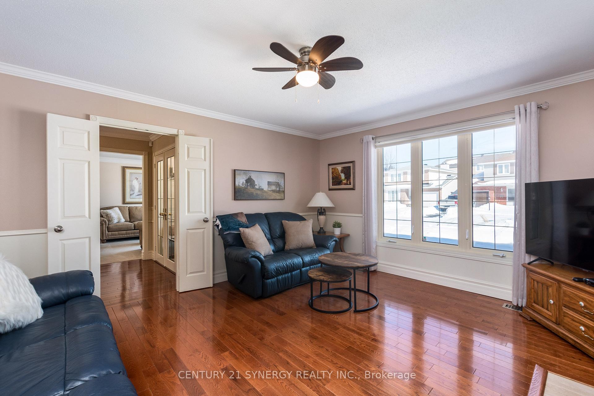 Photo 22 of 7 Ardell Grove S, Ottawa, Craig Henry/Woodvale — HOMEH