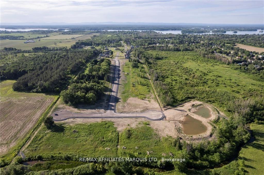 Photo 2 of 6538 Sapphire Drive, South Glengarry, South Glengarry (Charlottenburgh) Twp — HOMEH