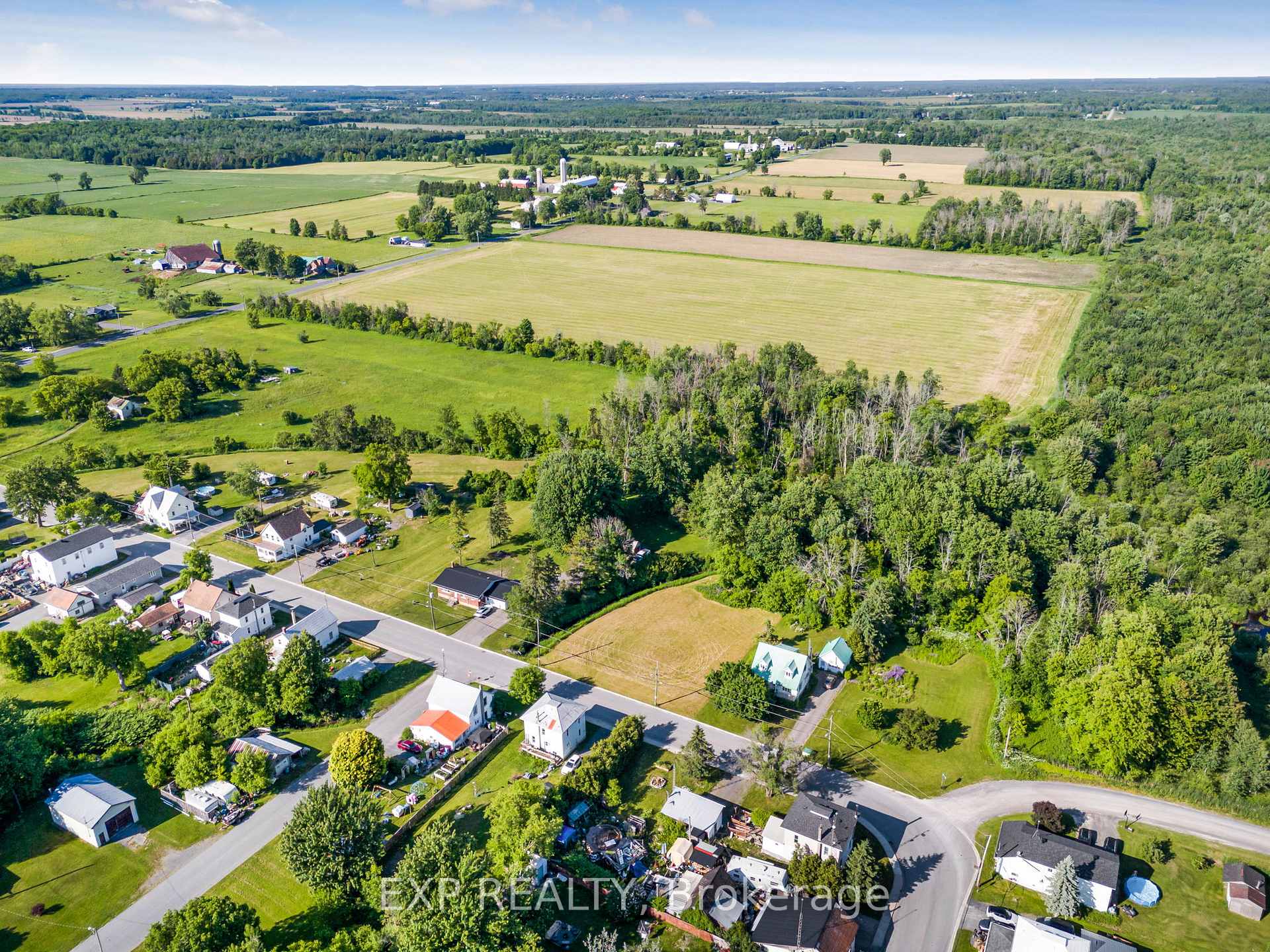 Photo 4 of 00 Main Street, South Stormont, South Stormont (Osnabruck) Twp — HOMEH
