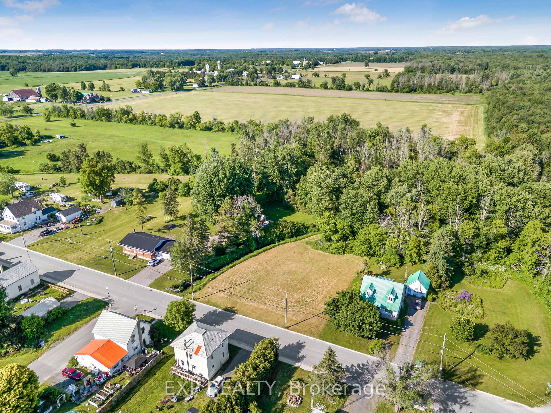 Photo 5 of 00 Main Street, South Stormont, South Stormont (Osnabruck) Twp — HOMEH