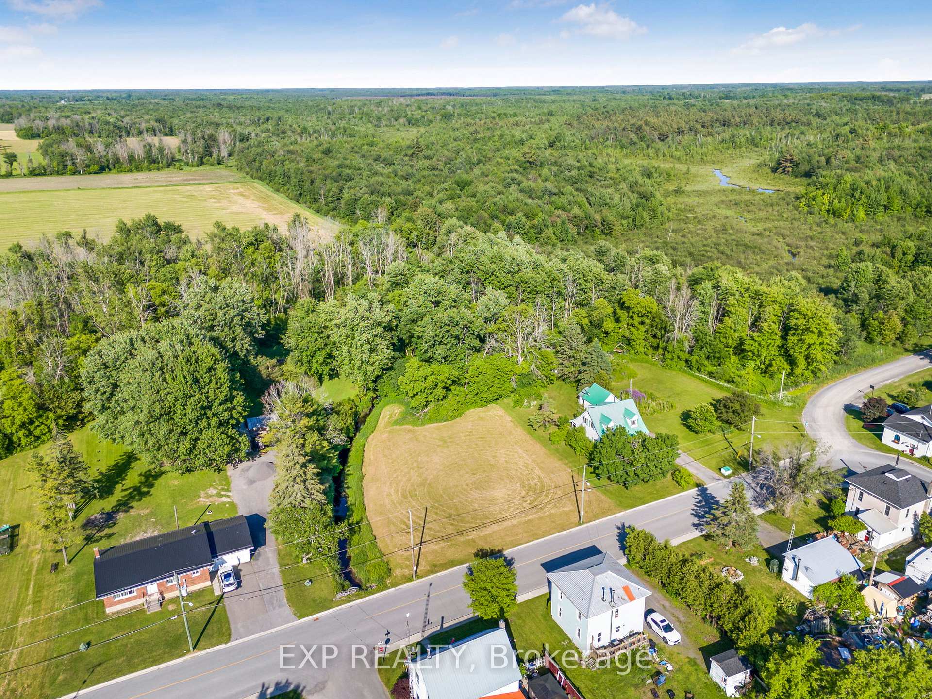 Photo 7 of 00 Main Street, South Stormont, South Stormont (Osnabruck) Twp — HOMEH