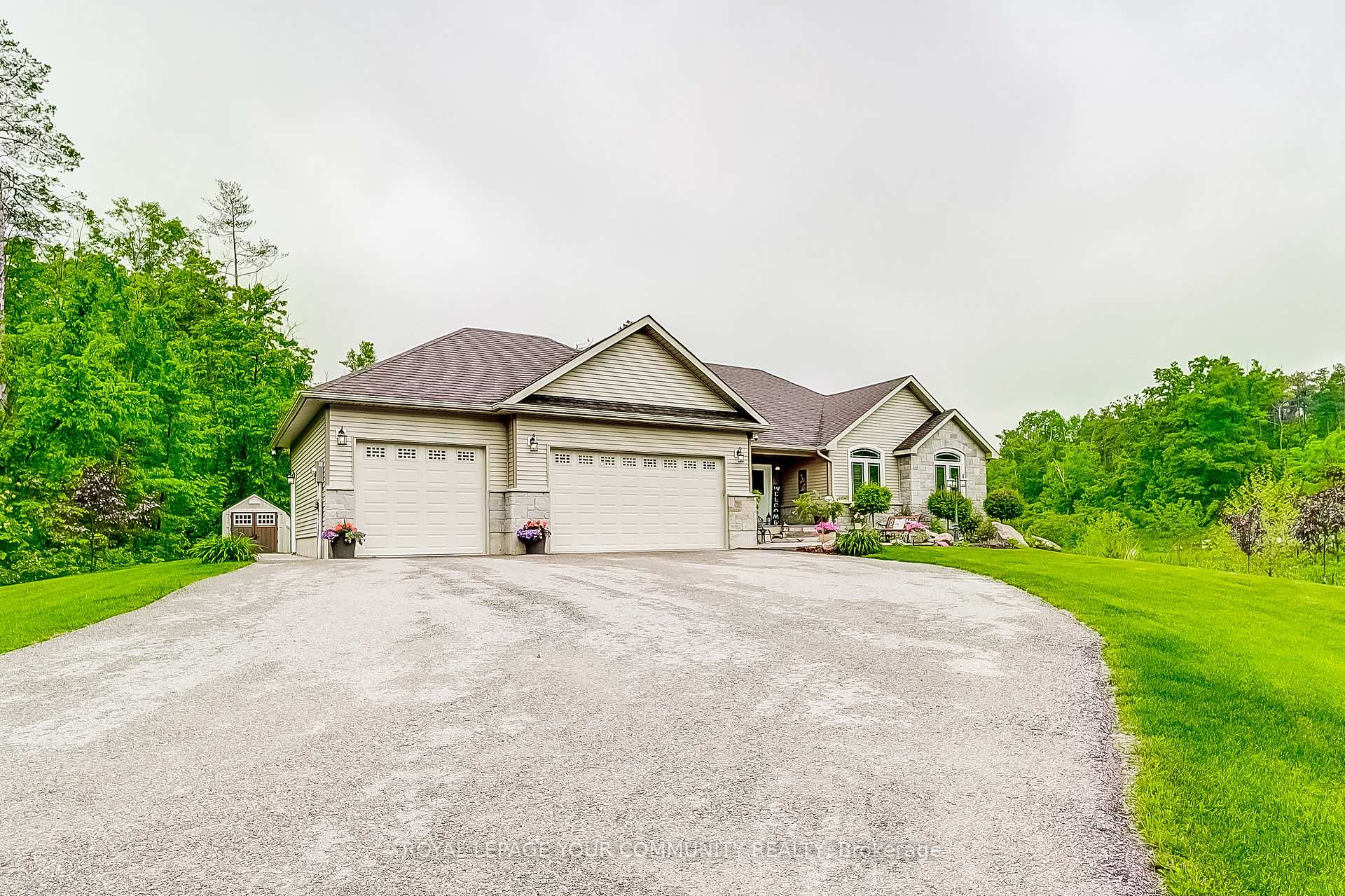 Photo 2 of 1716 Georgian Heights Boulevard, Severn, Fesserton — HOMEH