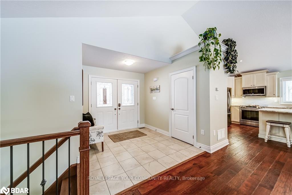 Photo 5 of 1716 Georgian Heights Boulevard, Severn, Fesserton — HOMEH