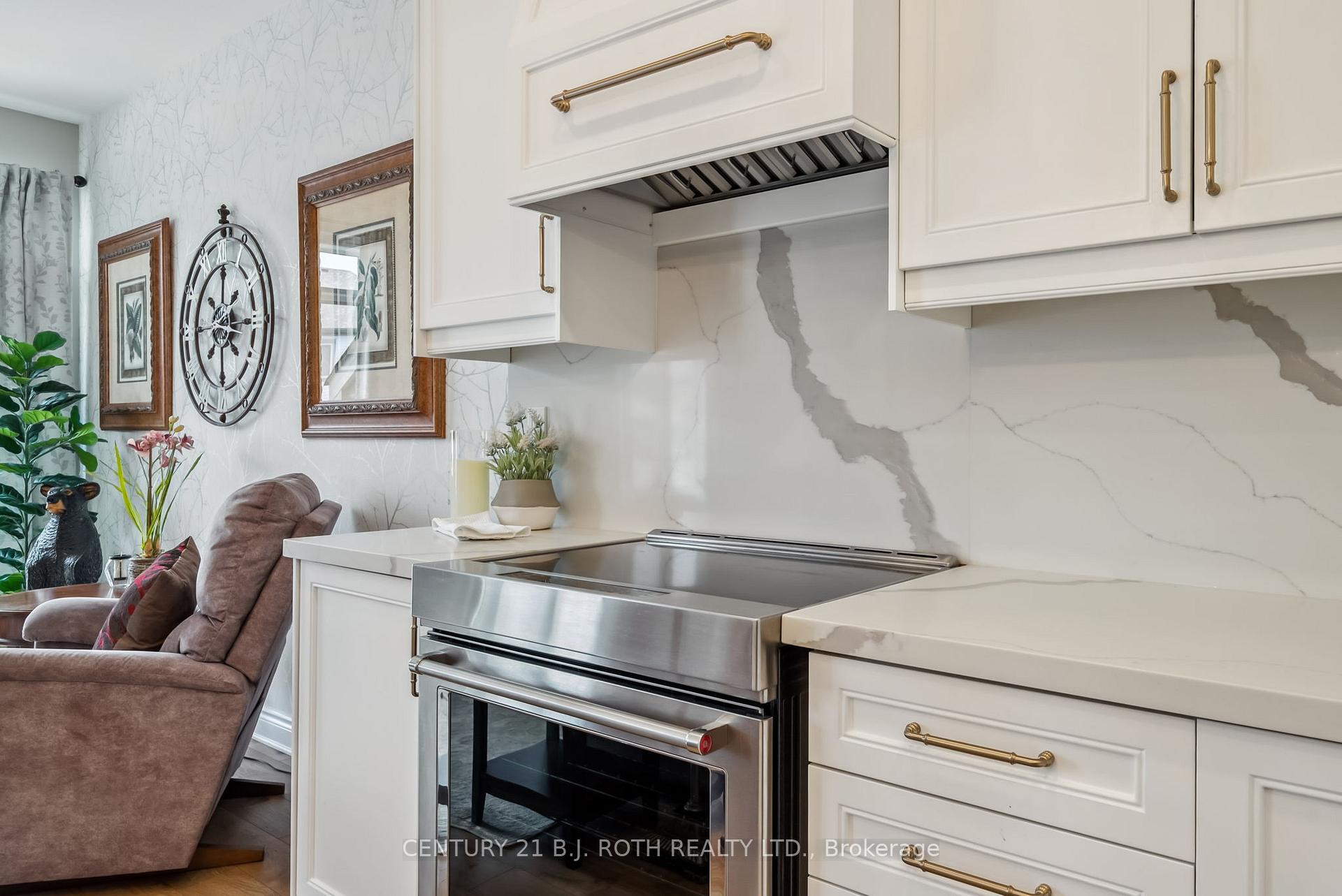 Photo 11 of 40 Glenhaven Court, Scugog, Port Perry — HOMEH