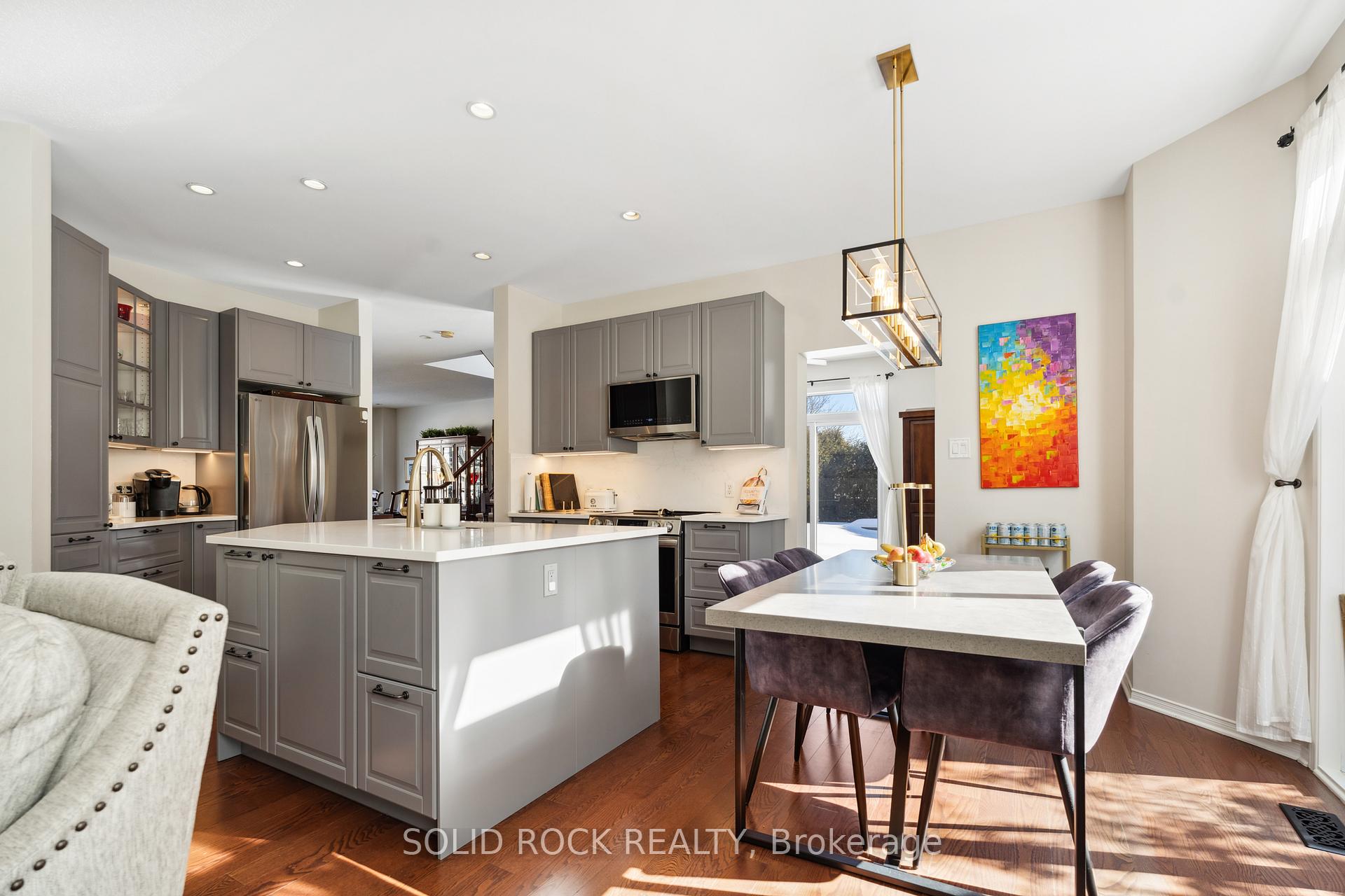 Photo 8 of 18 Manorgate Place, Ottawa, Craig Henry/Woodvale — HOMEH