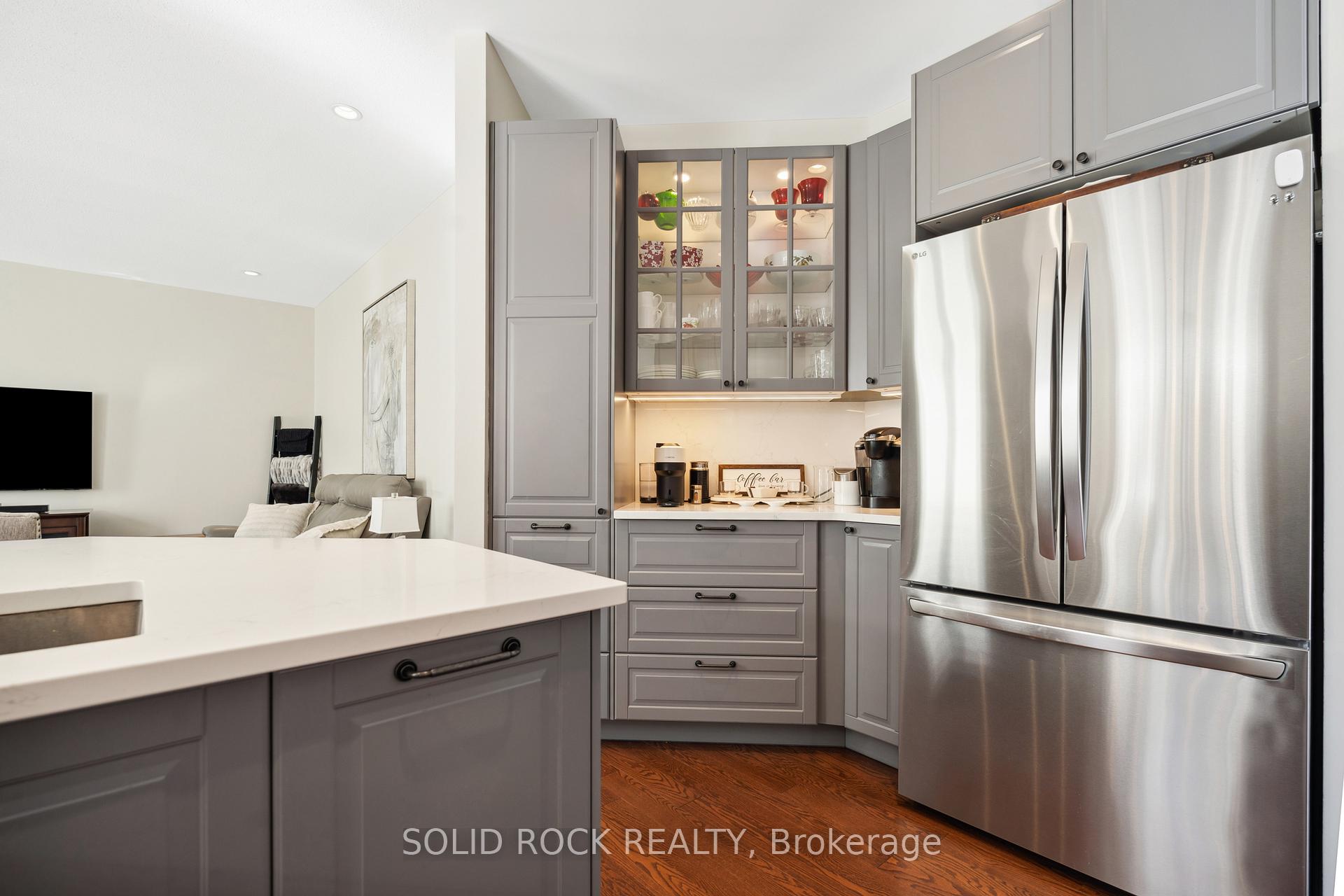 Photo 9 of 18 Manorgate Place, Ottawa, Craig Henry/Woodvale — HOMEH