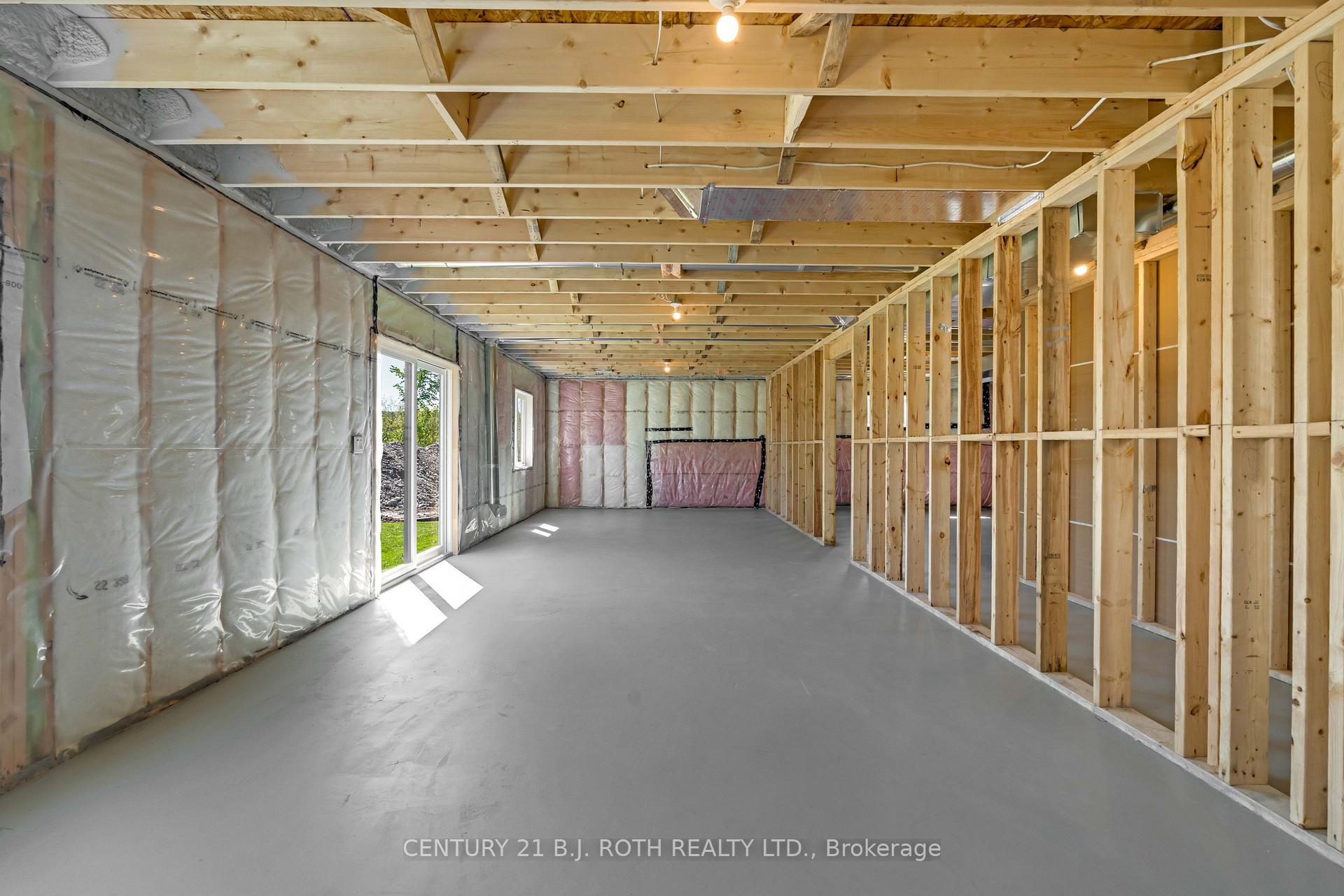 Photo 31 of 129 Brandon Avenue, Severn, Coldwater — HOMEH