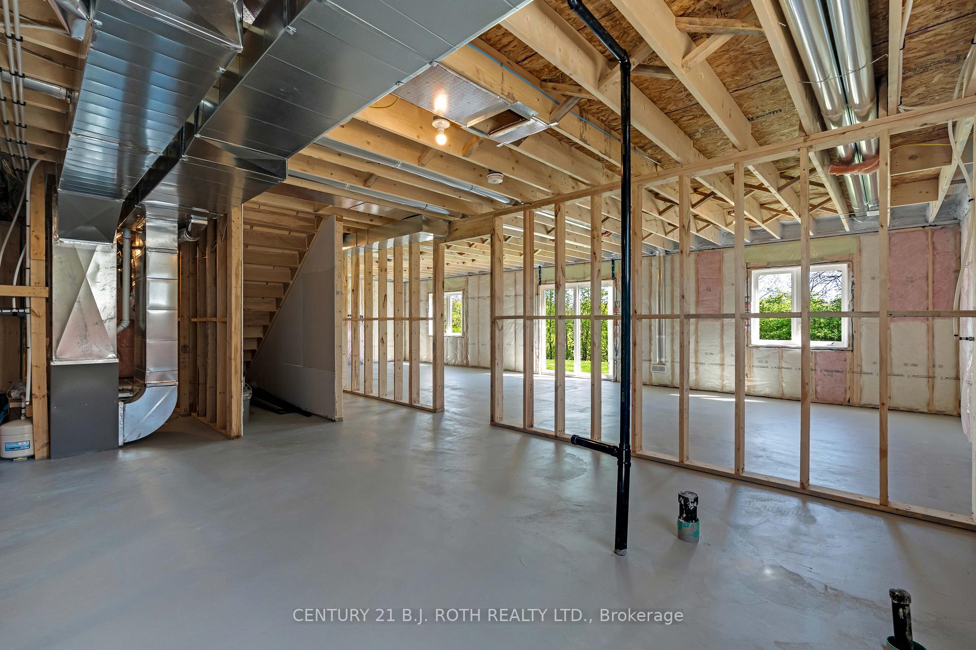 Photo 33 of 129 Brandon Avenue, Severn, Coldwater — HOMEH