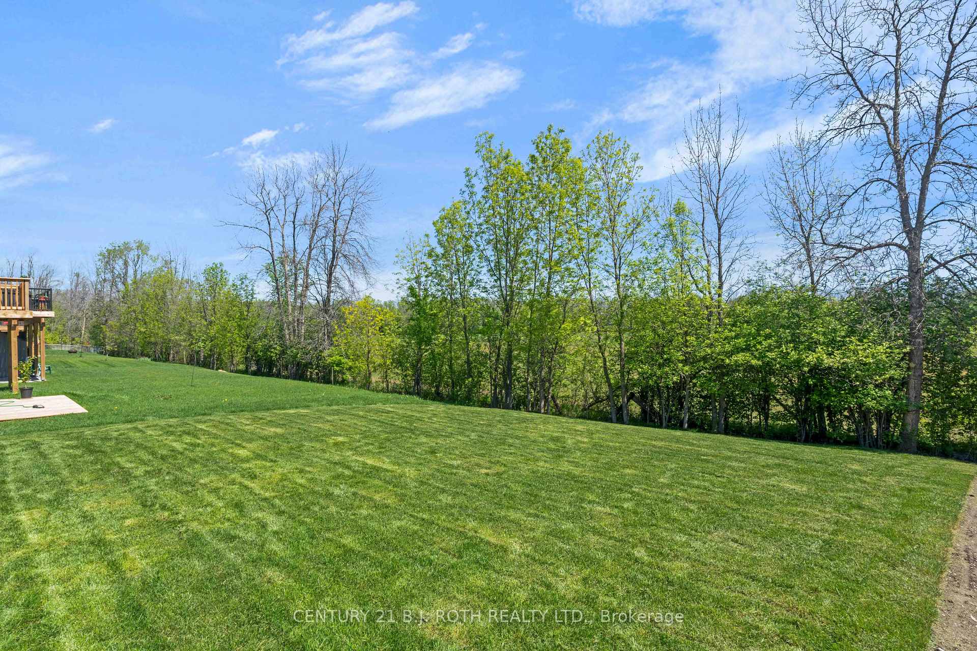 Photo 37 of 129 Brandon Avenue, Severn, Coldwater — HOMEH