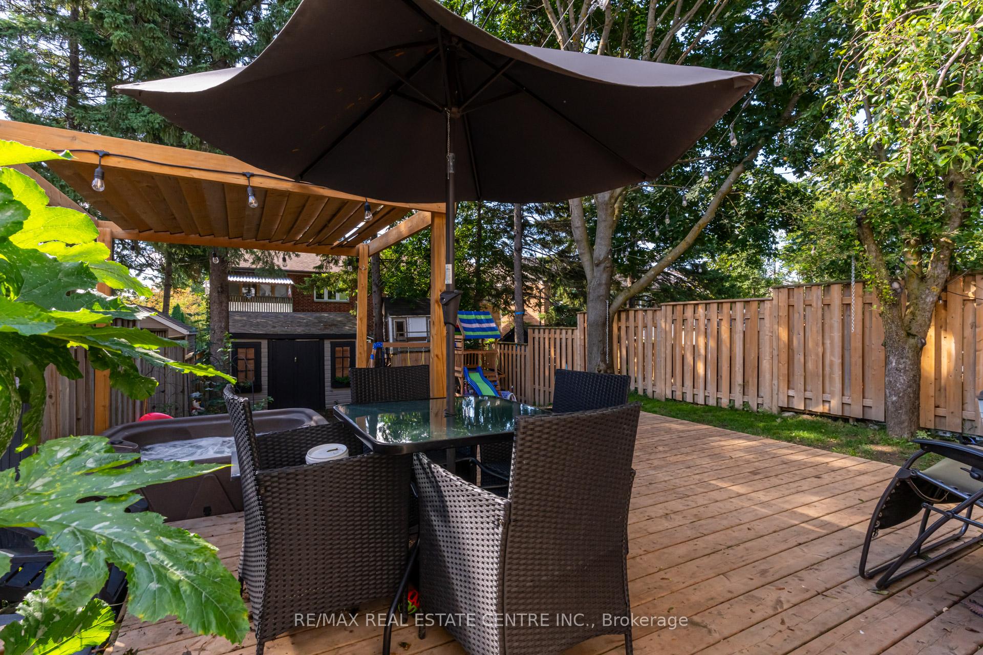 Photo 21 of 521 Pineview Gardens, Shelburne — HOMEH