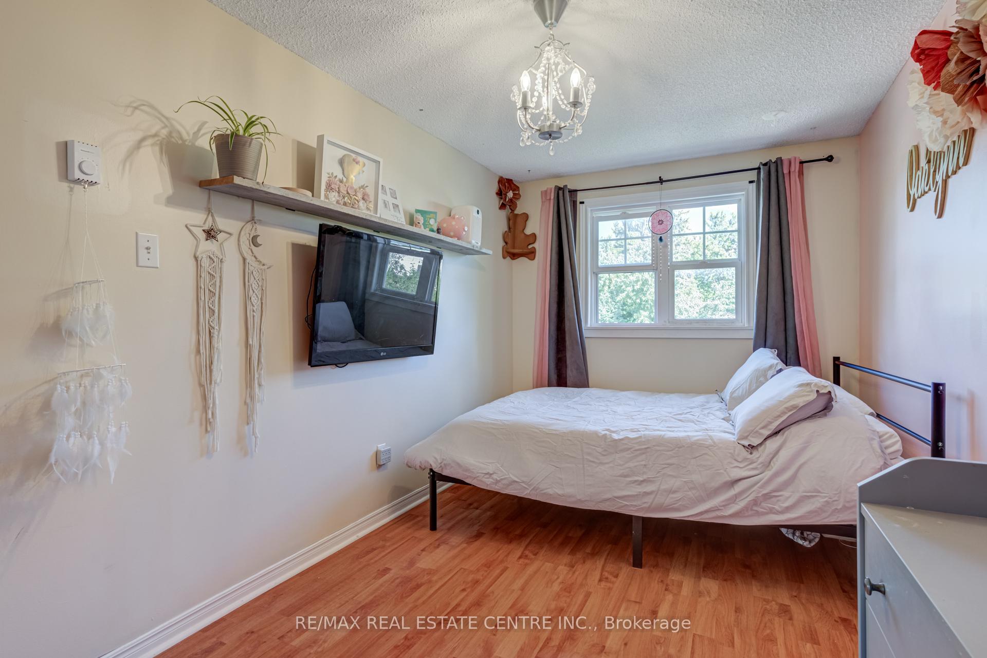 Photo 35 of 521 Pineview Gardens, Shelburne — HOMEH