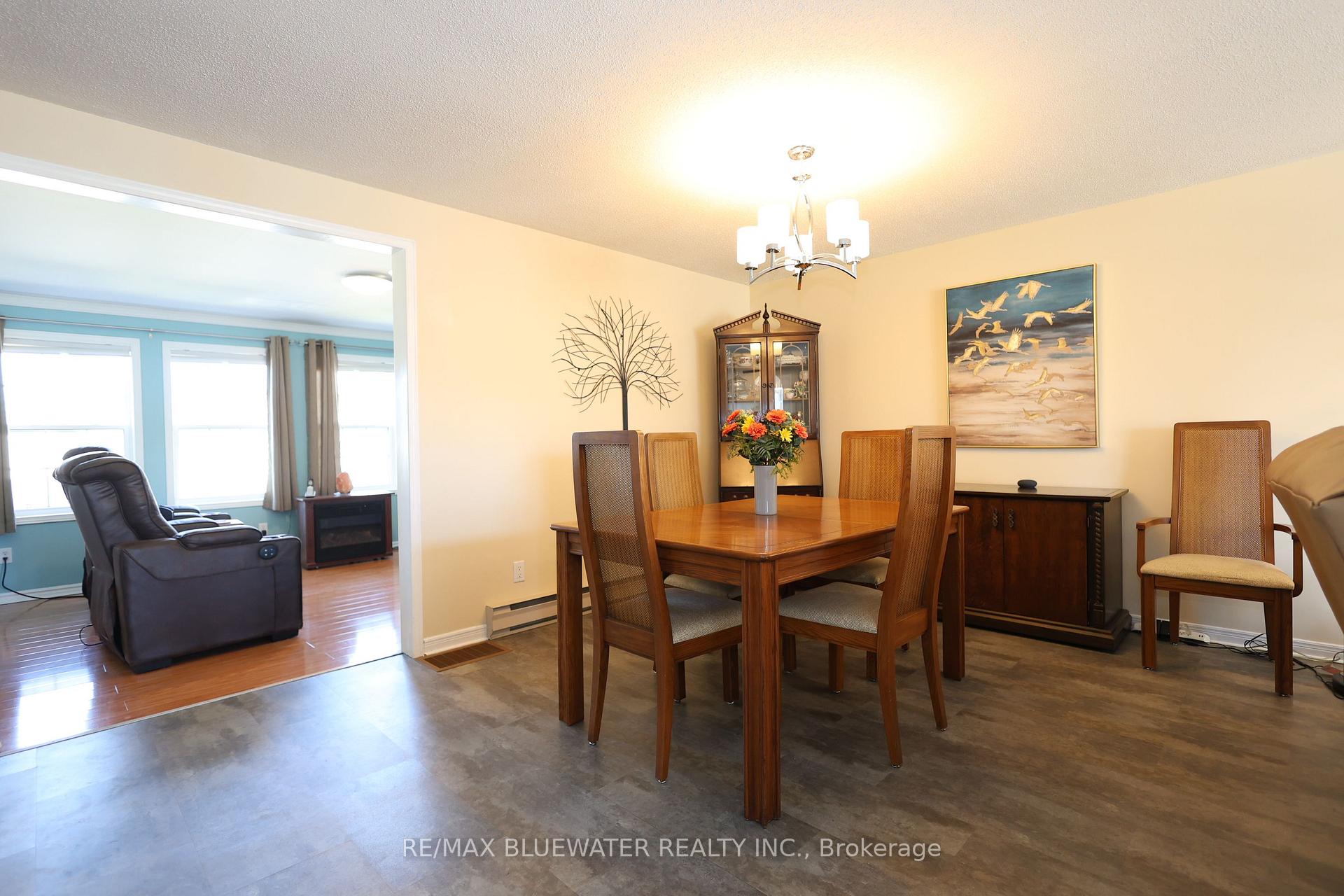 Photo 14 of 383 Augusta Crescent, South Huron, Stephen — HOMEH