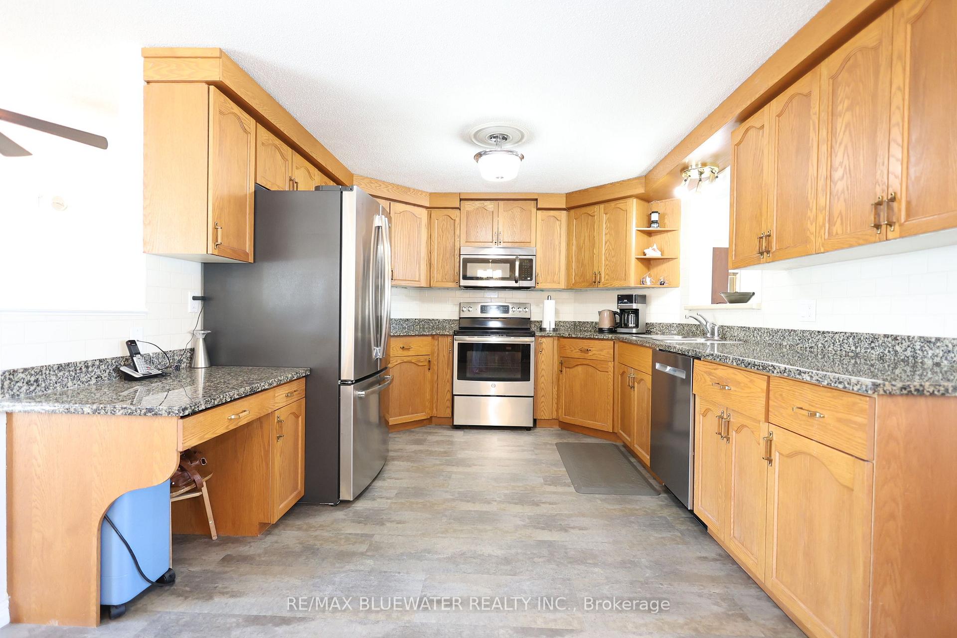 Photo 15 of 383 Augusta Crescent, South Huron, Stephen — HOMEH