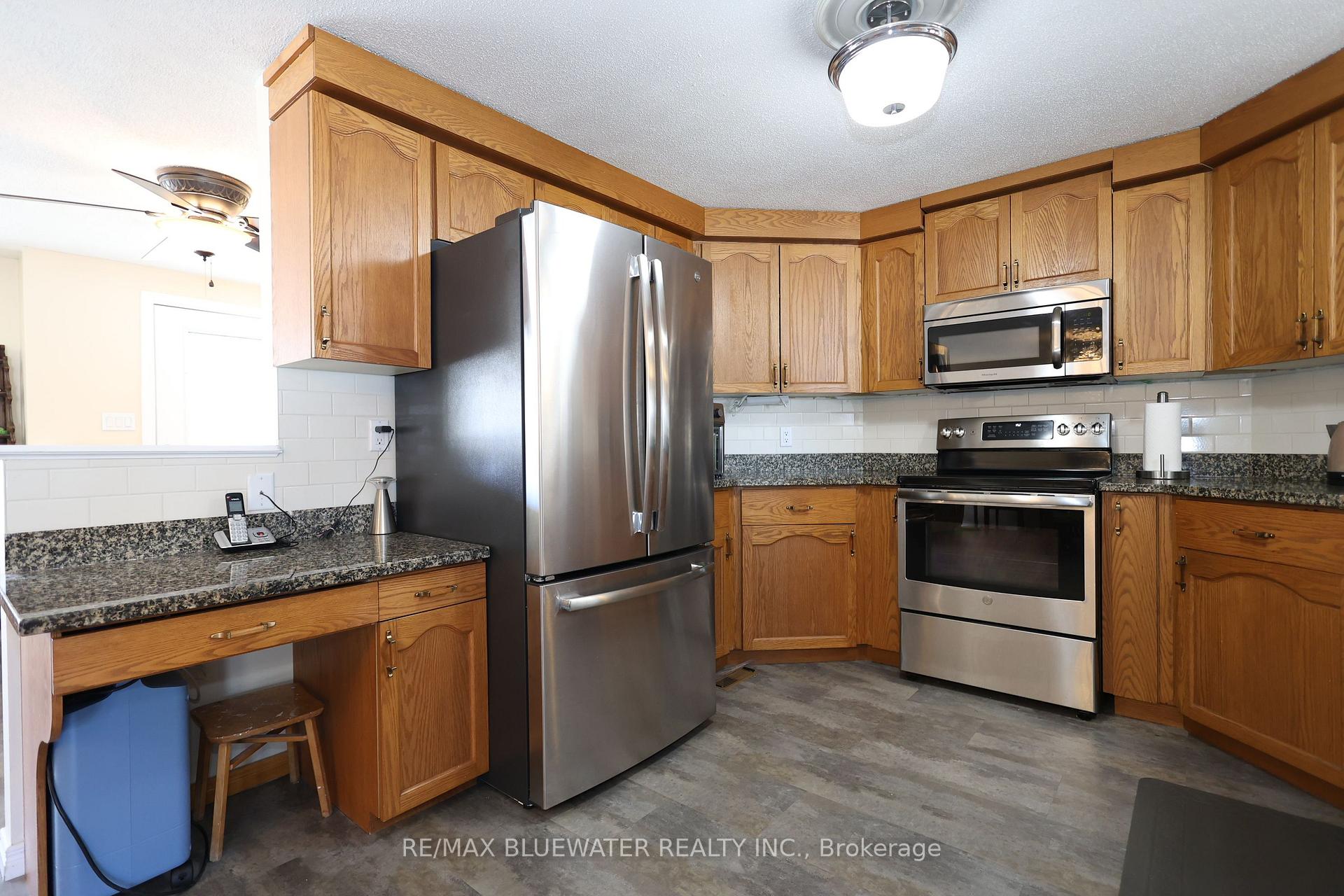Photo 16 of 383 Augusta Crescent, South Huron, Stephen — HOMEH