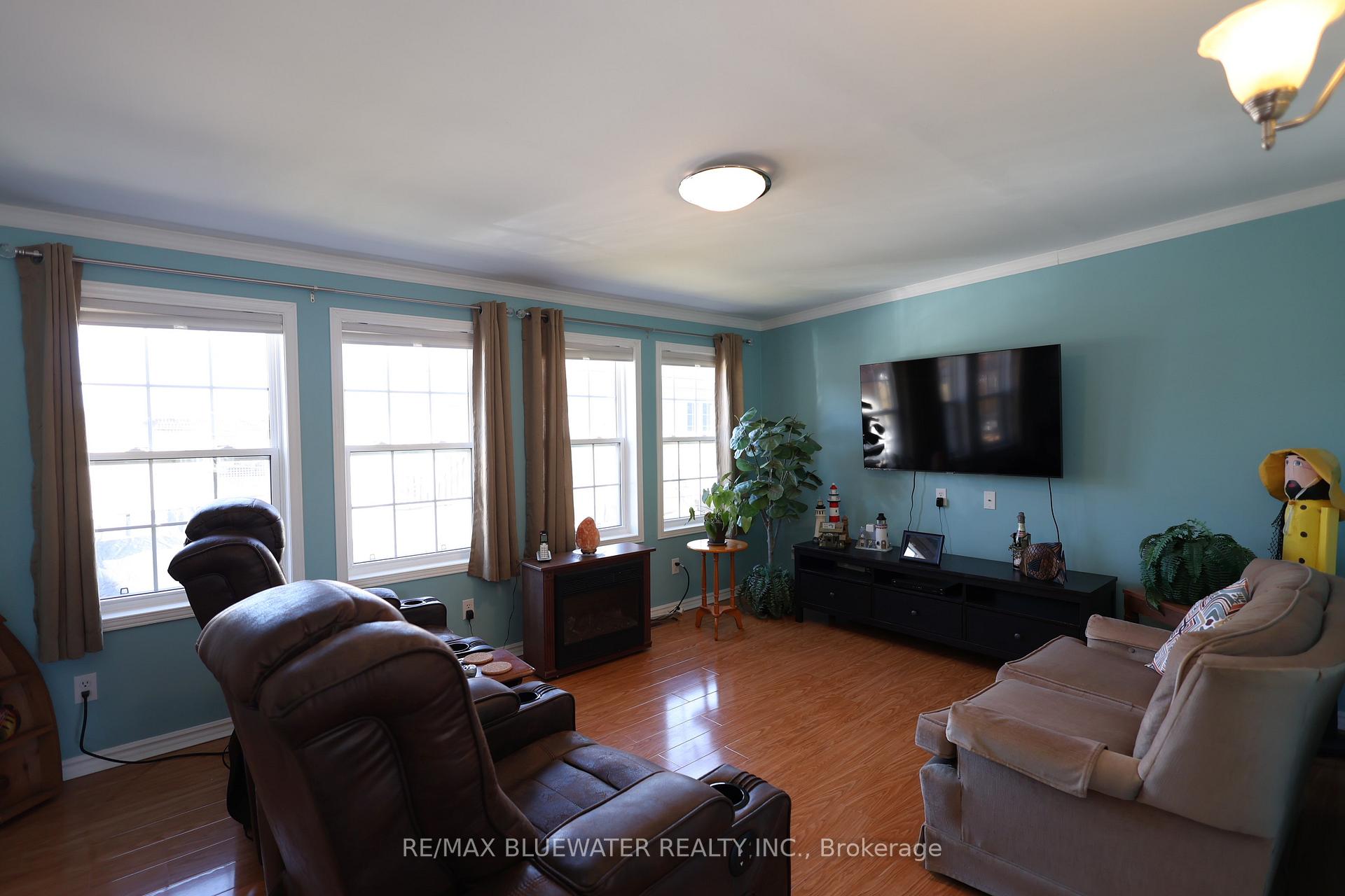 Photo 21 of 383 Augusta Crescent, South Huron, Stephen — HOMEH
