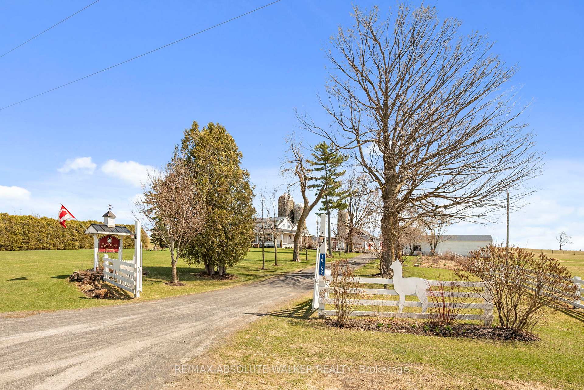Photo 3 of 19152 County 25 Road, South Glengarry, South Glengarry (Charlottenburgh) Twp — HOMEH