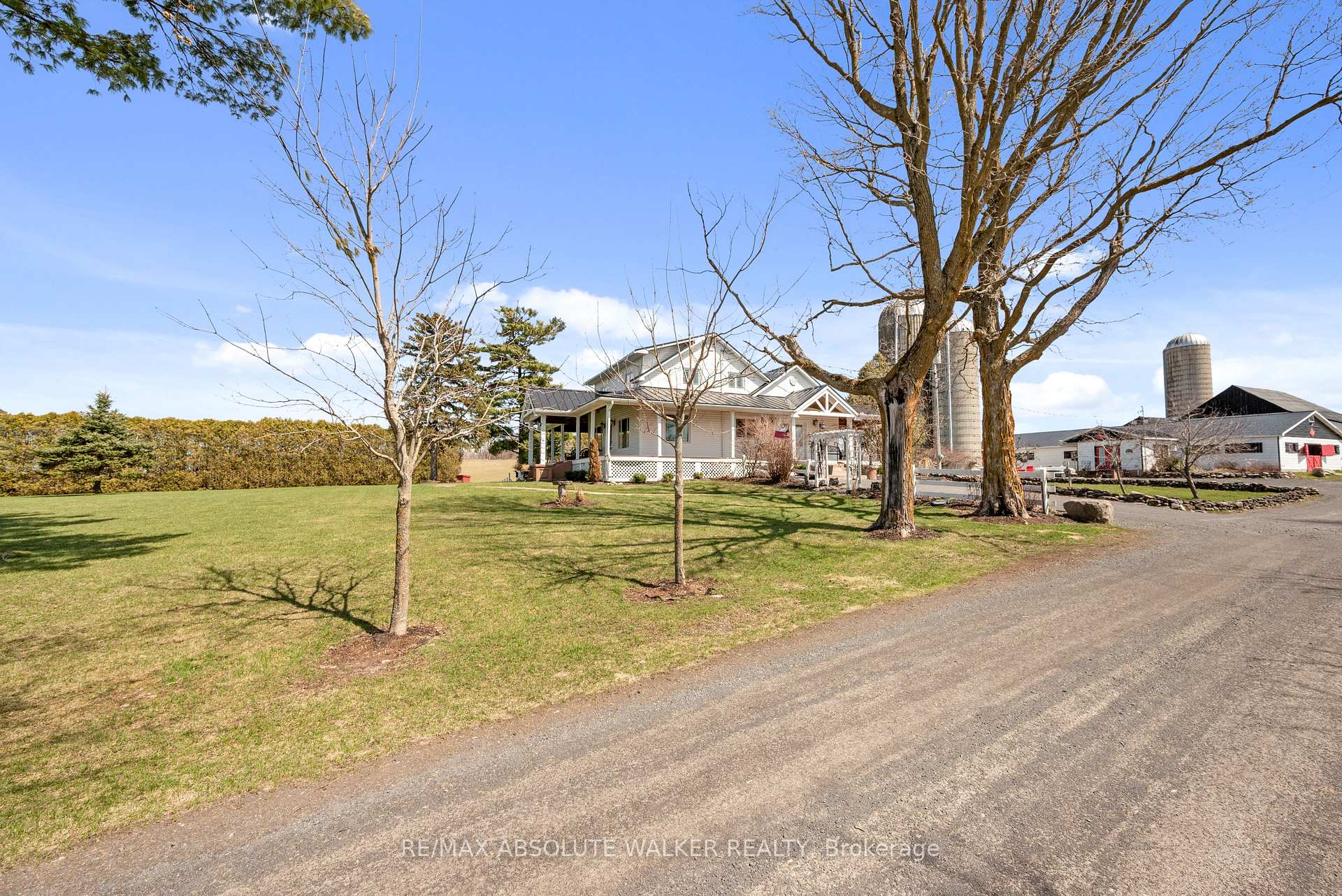 Photo 5 of 19152 County 25 Road, South Glengarry, South Glengarry (Charlottenburgh) Twp — HOMEH