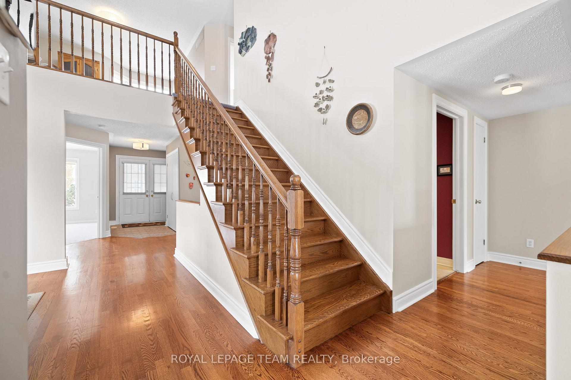 Photo 6 of 8 Bridlegate Place, Ottawa, Craig Henry/Woodvale — HOMEH