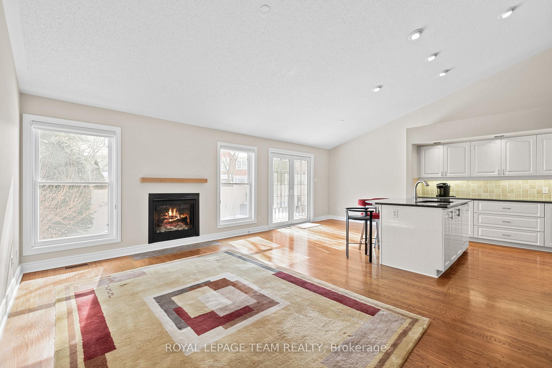 Photo 8 of 8 Bridlegate Place, Ottawa, Craig Henry/Woodvale — HOMEH