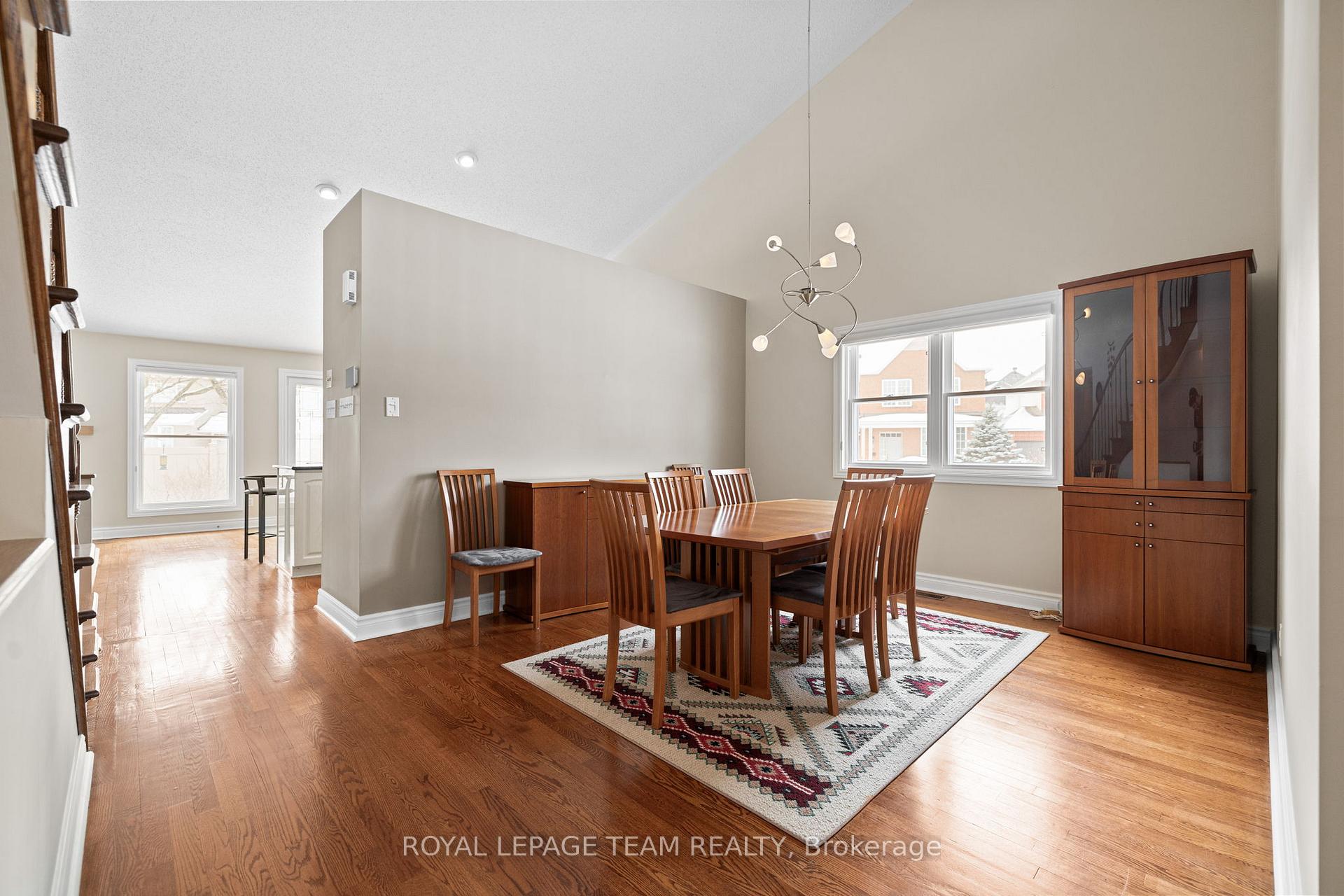 Photo 13 of 8 Bridlegate Place, Ottawa, Craig Henry/Woodvale — HOMEH