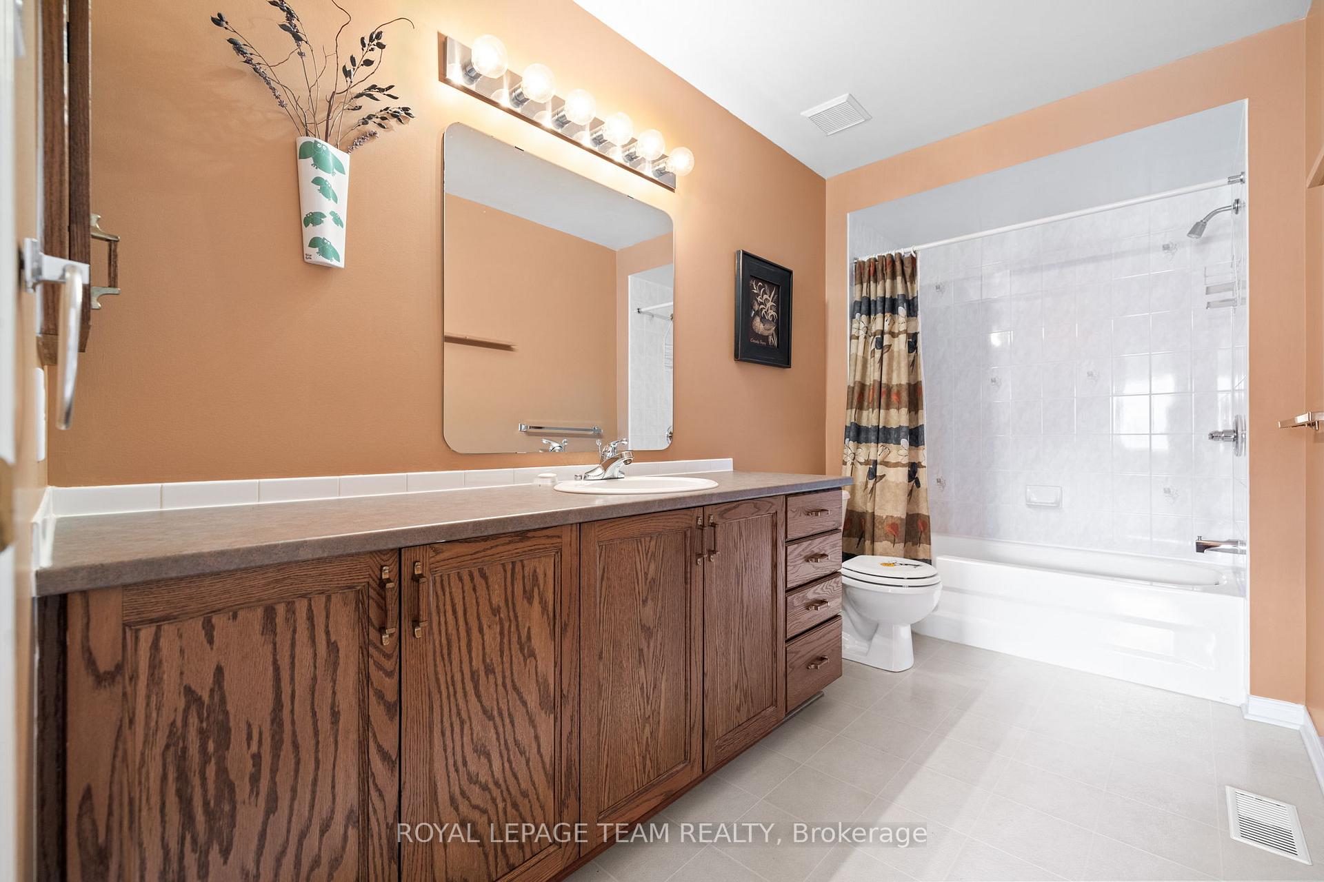Photo 26 of 8 Bridlegate Place, Ottawa, Craig Henry/Woodvale — HOMEH