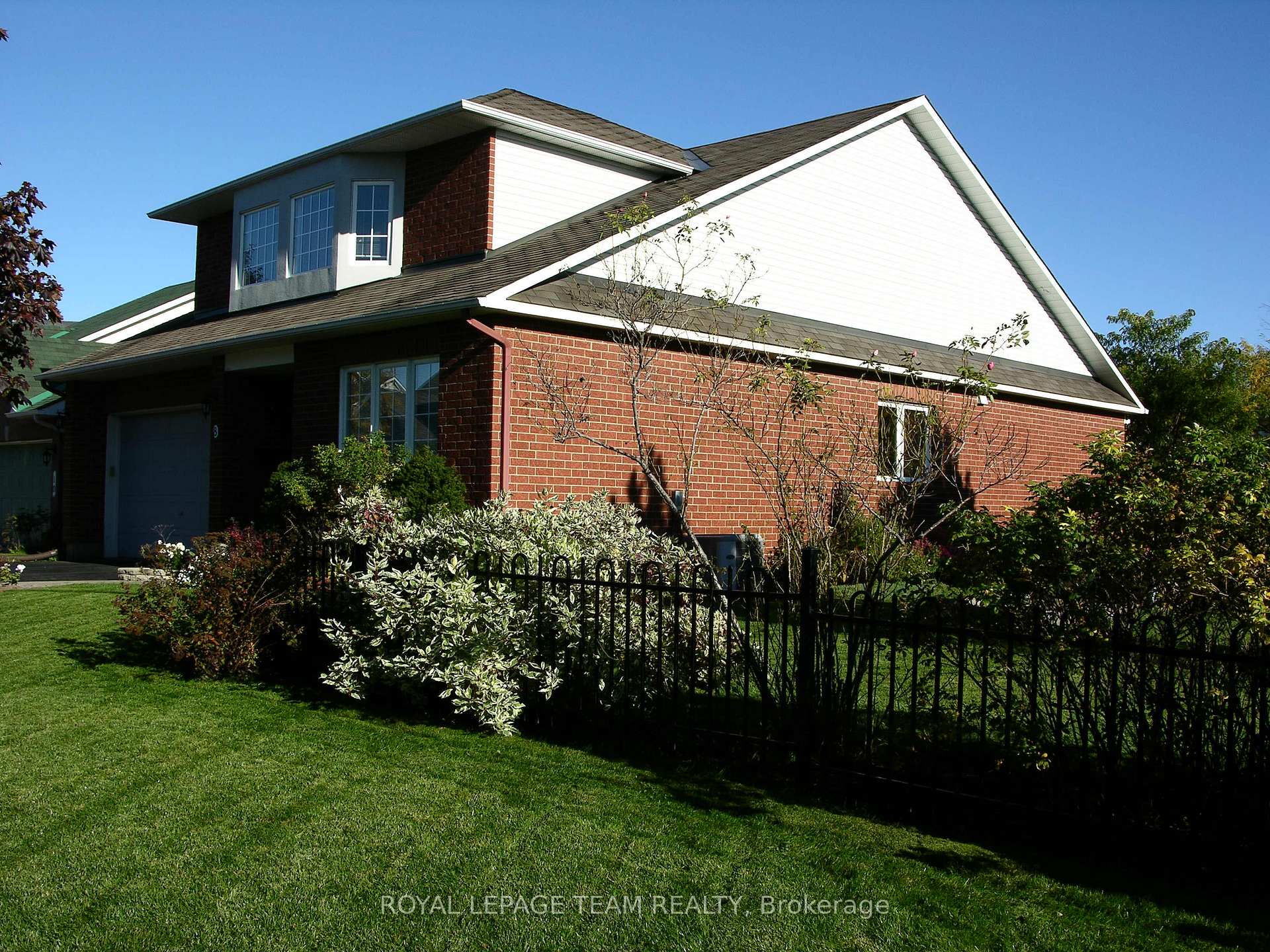 Photo 33 of 8 Bridlegate Place, Ottawa, Craig Henry/Woodvale — HOMEH