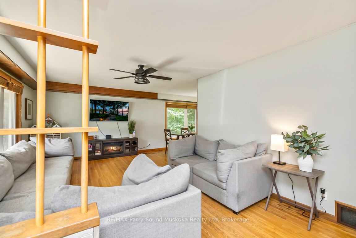 Photo 9 of 20 Sandy Plains Road, Seguin, Humphrey — HOMEH