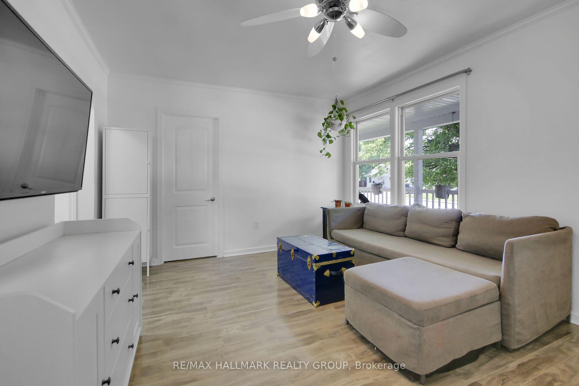 Photo 6 of 39 Beech Street, Smiths Falls — HOMEH