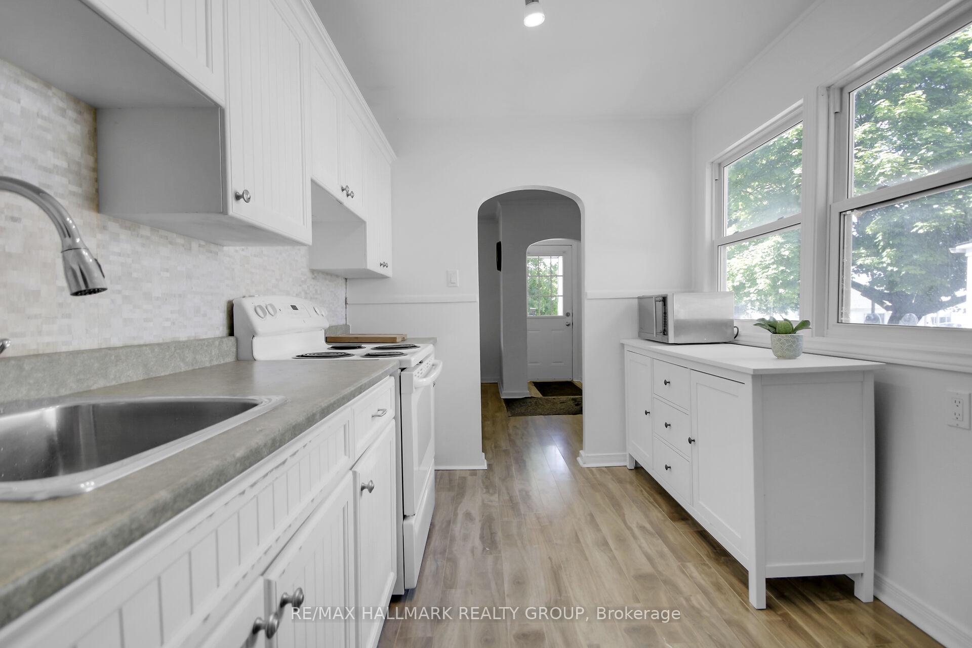 Photo 9 of 39 Beech Street, Smiths Falls — HOMEH