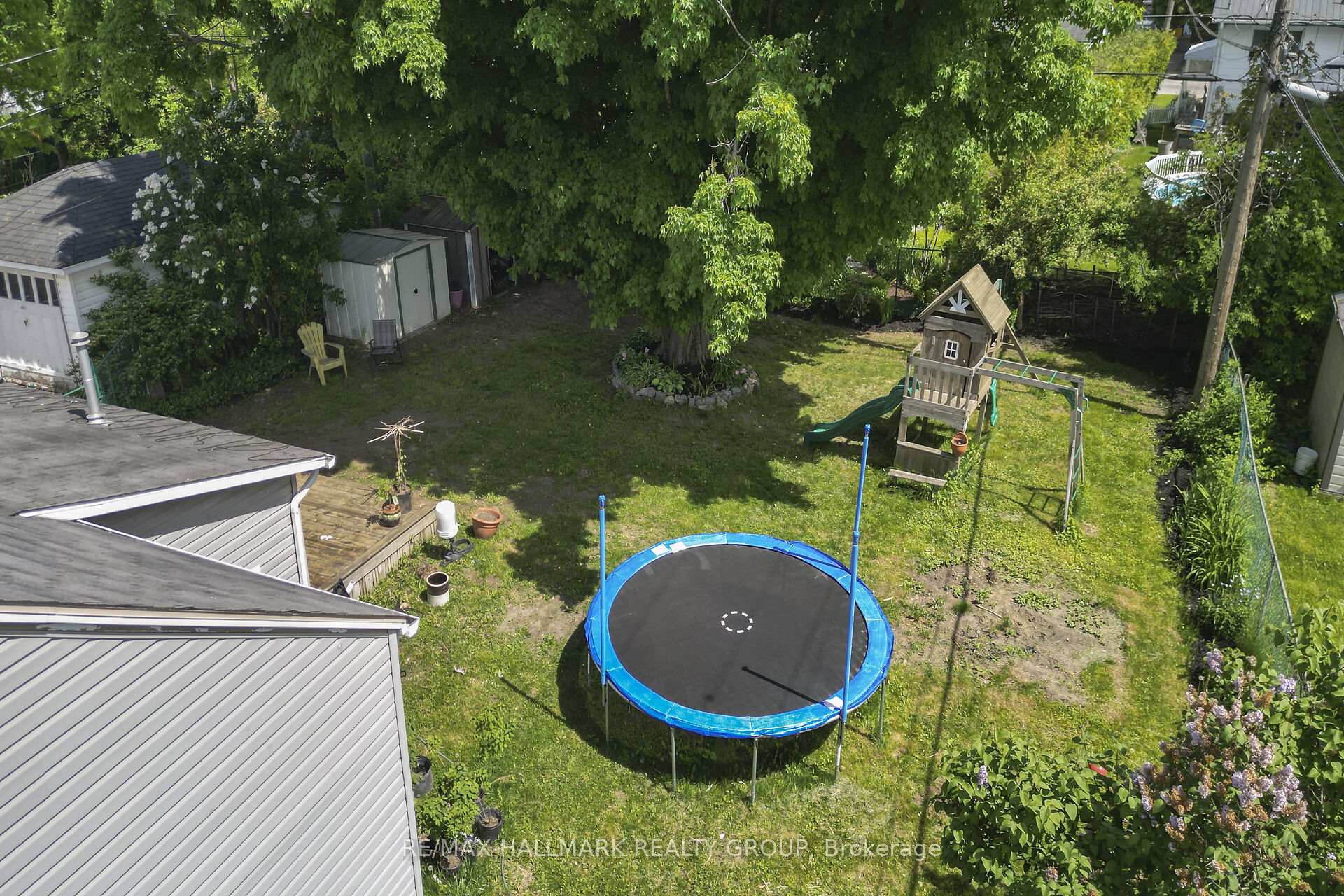 Photo 20 of 39 Beech Street, Smiths Falls — HOMEH