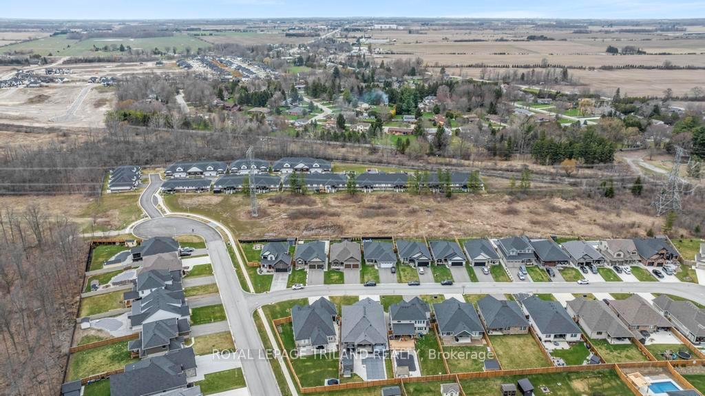 Photo 38 of 88 Sparky'S Way, Southwold, Talbotville — HOMEH