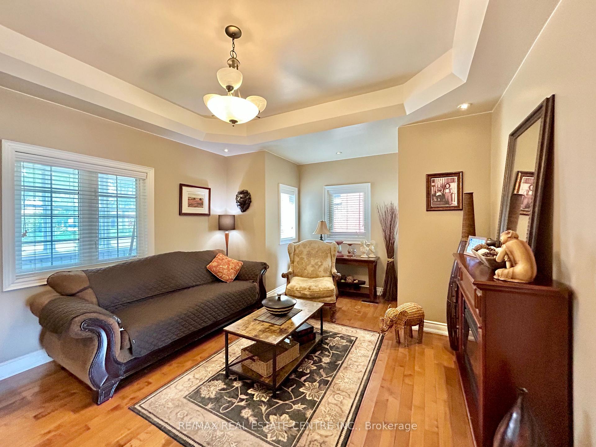 Photo 8 of 234 Main St Street E, Shelburne — HOMEH