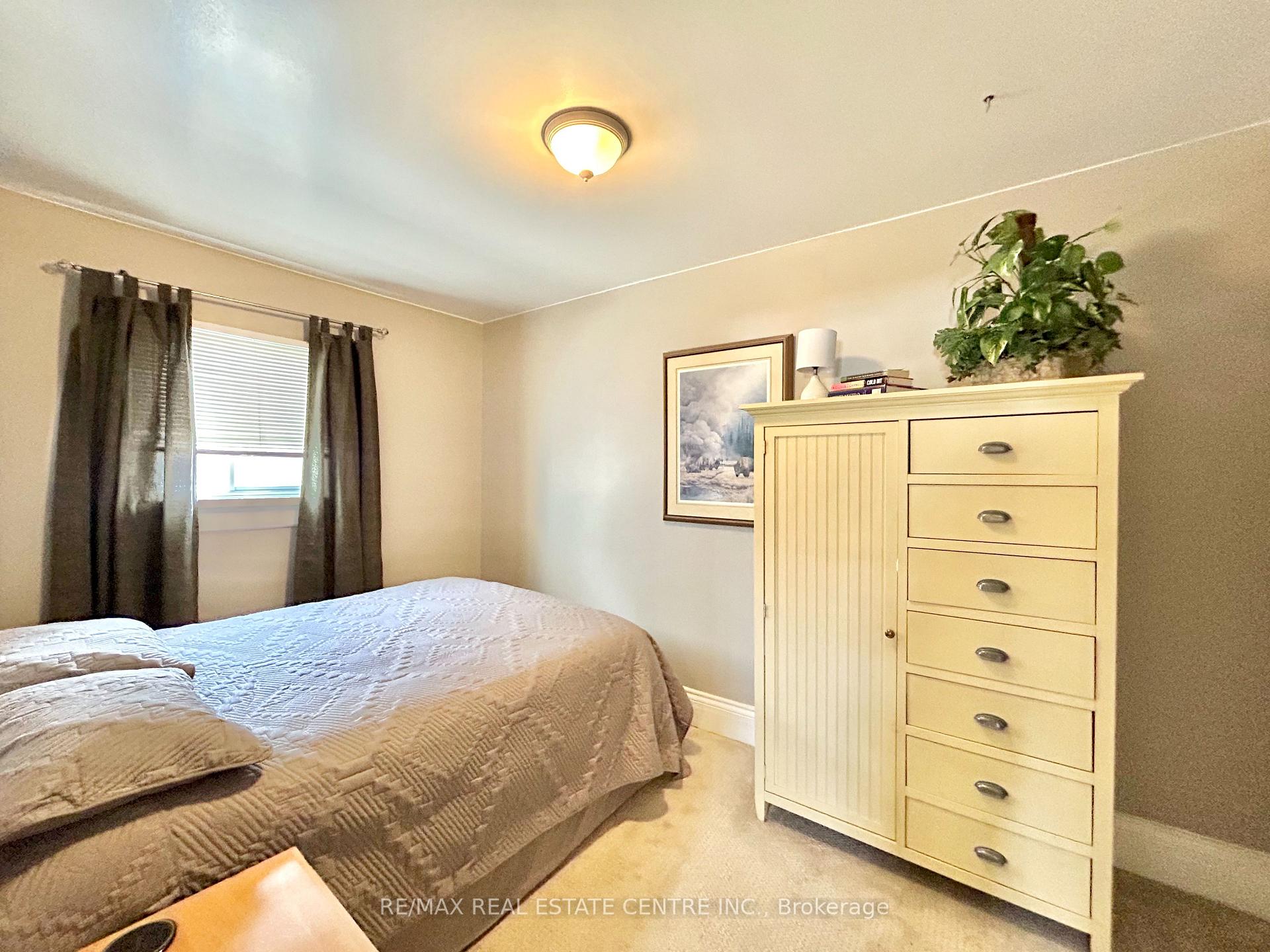 Photo 21 of 234 Main St Street E, Shelburne — HOMEH