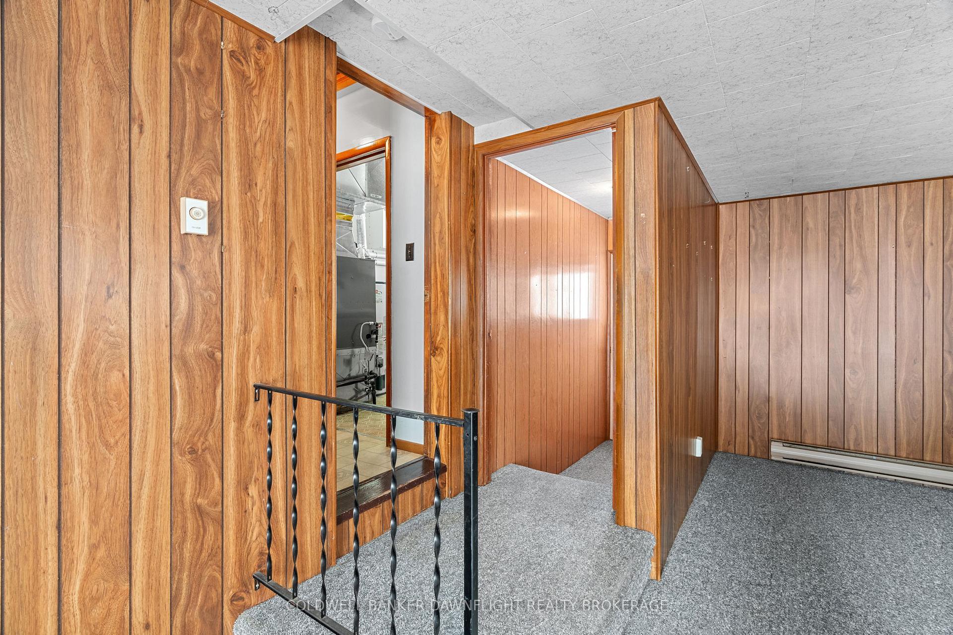 Photo 8 of 121 Victoria Street W, South Huron, Exeter — HOMEH