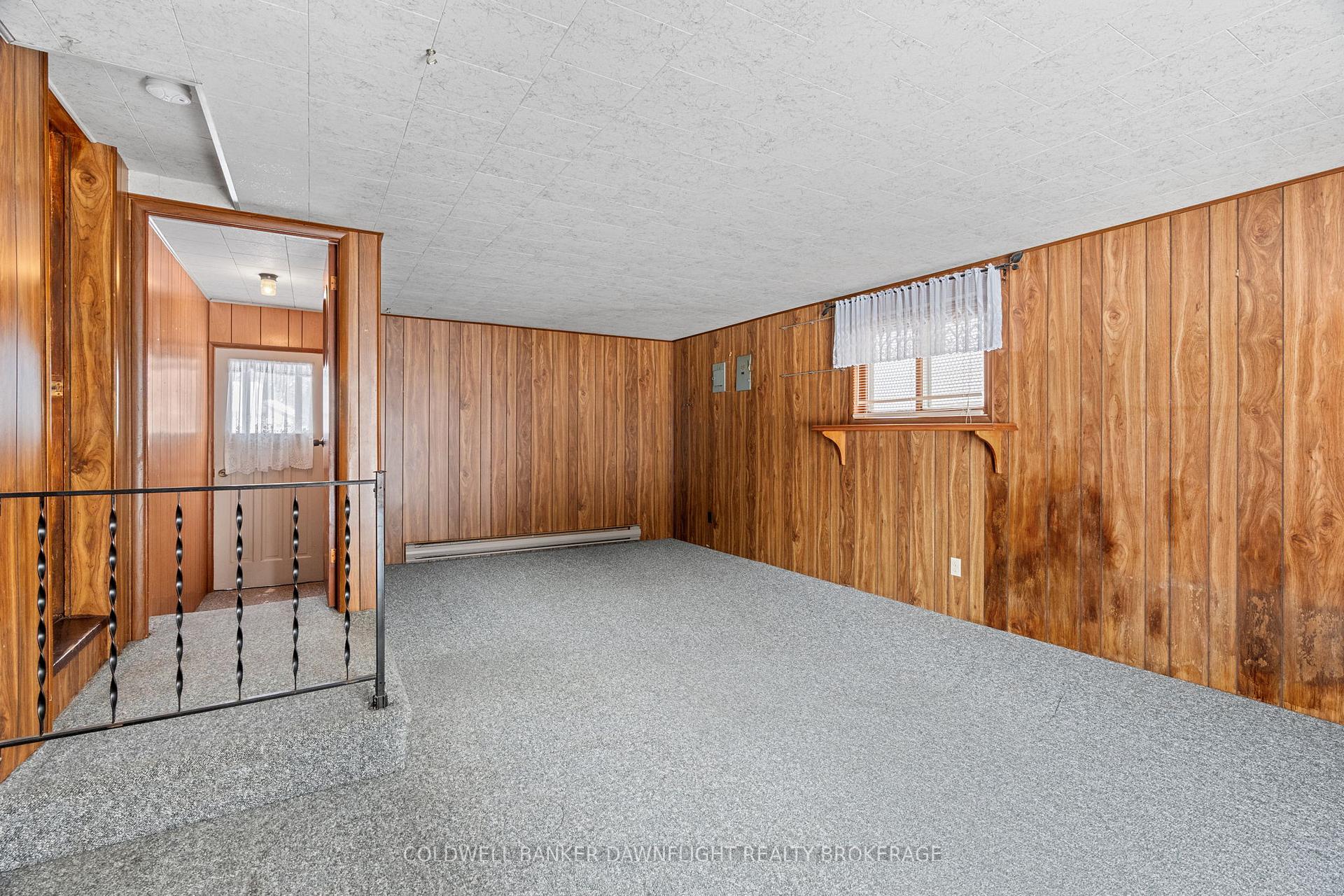 Photo 9 of 121 Victoria Street W, South Huron, Exeter — HOMEH