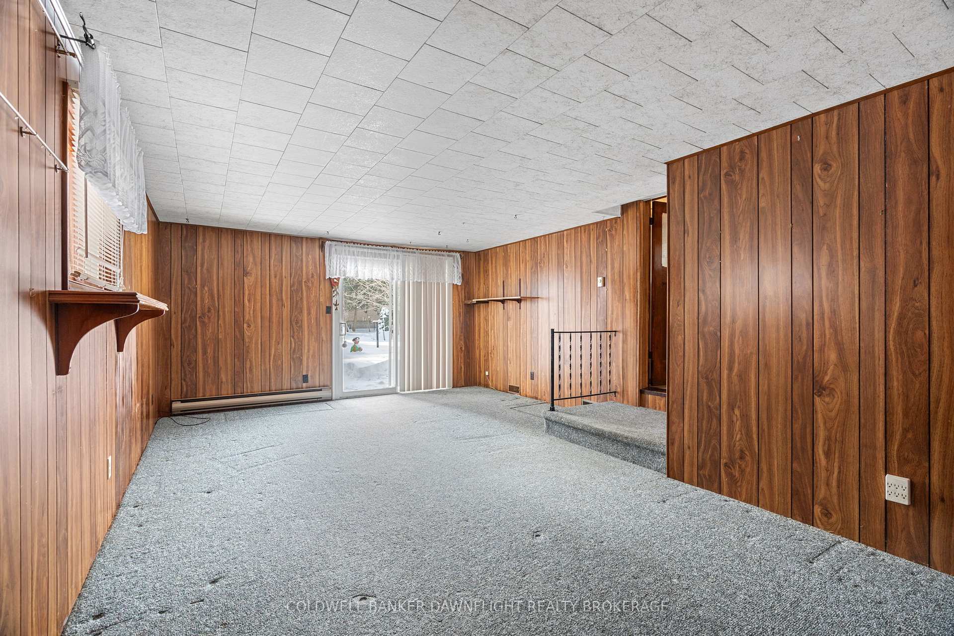 Photo 10 of 121 Victoria Street W, South Huron, Exeter — HOMEH