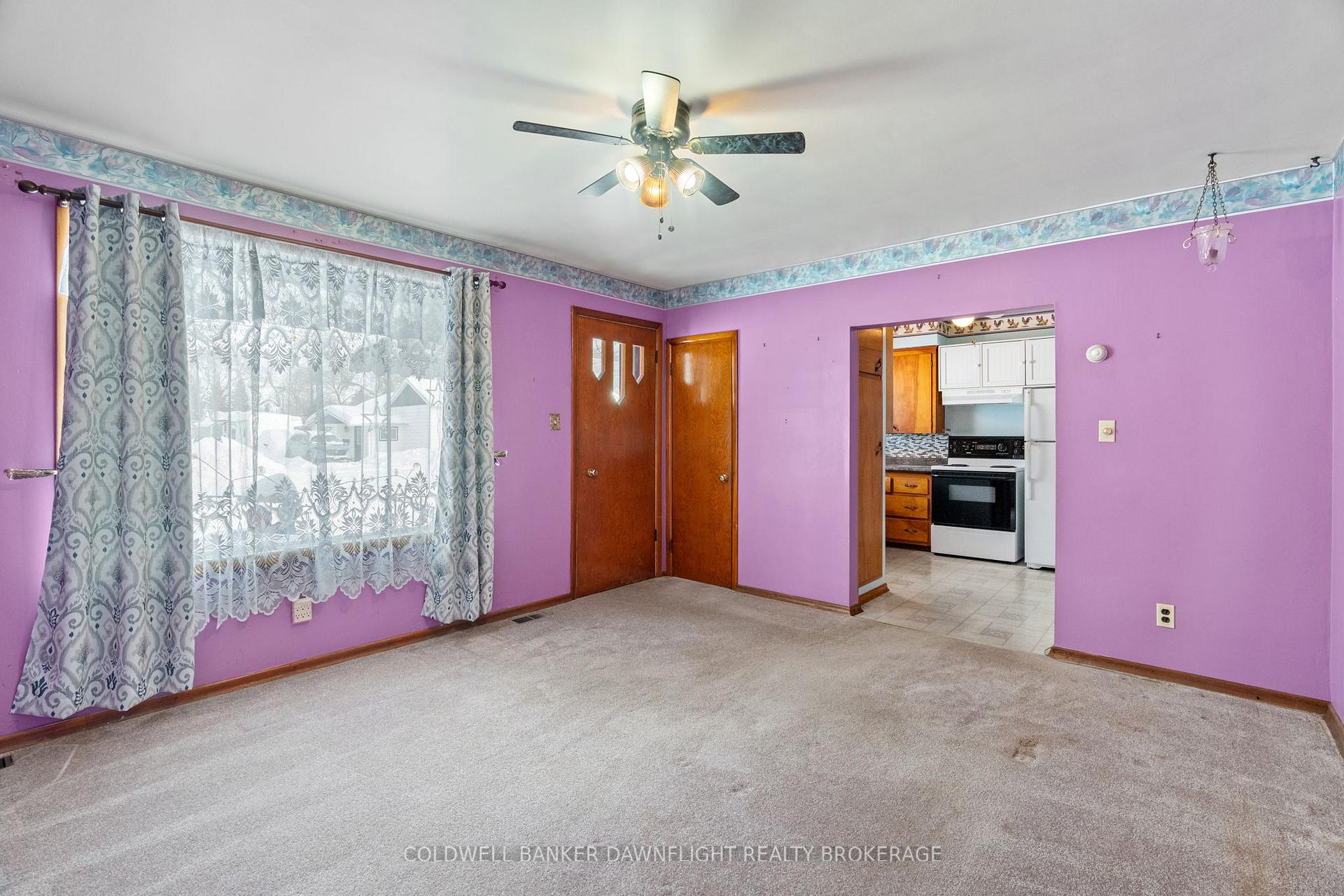 Photo 23 of 121 Victoria Street W, South Huron, Exeter — HOMEH
