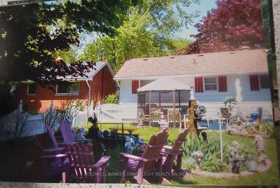 Photo 40 of 121 Victoria Street W, South Huron, Exeter — HOMEH