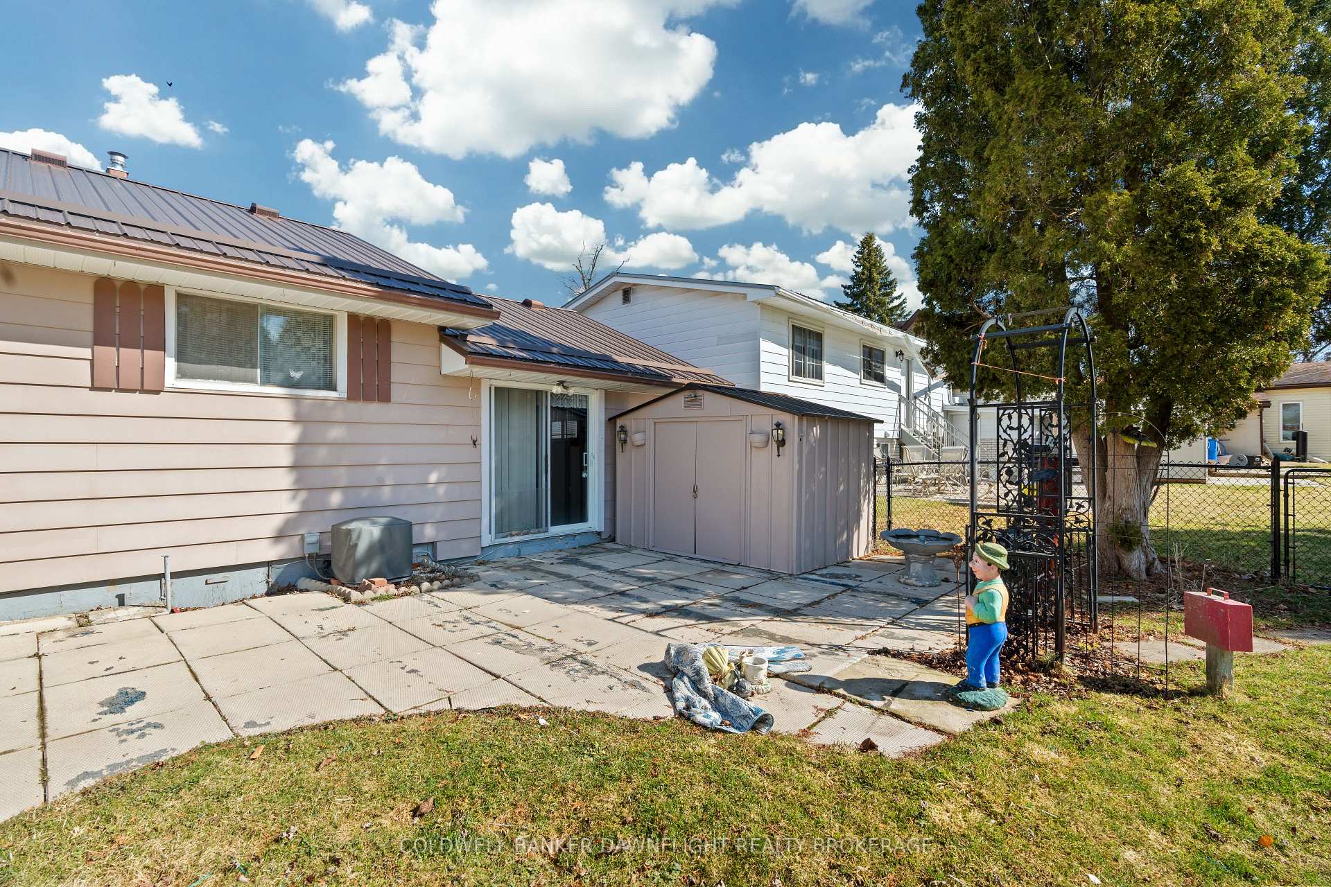 Photo 42 of 121 Victoria Street W, South Huron, Exeter — HOMEH