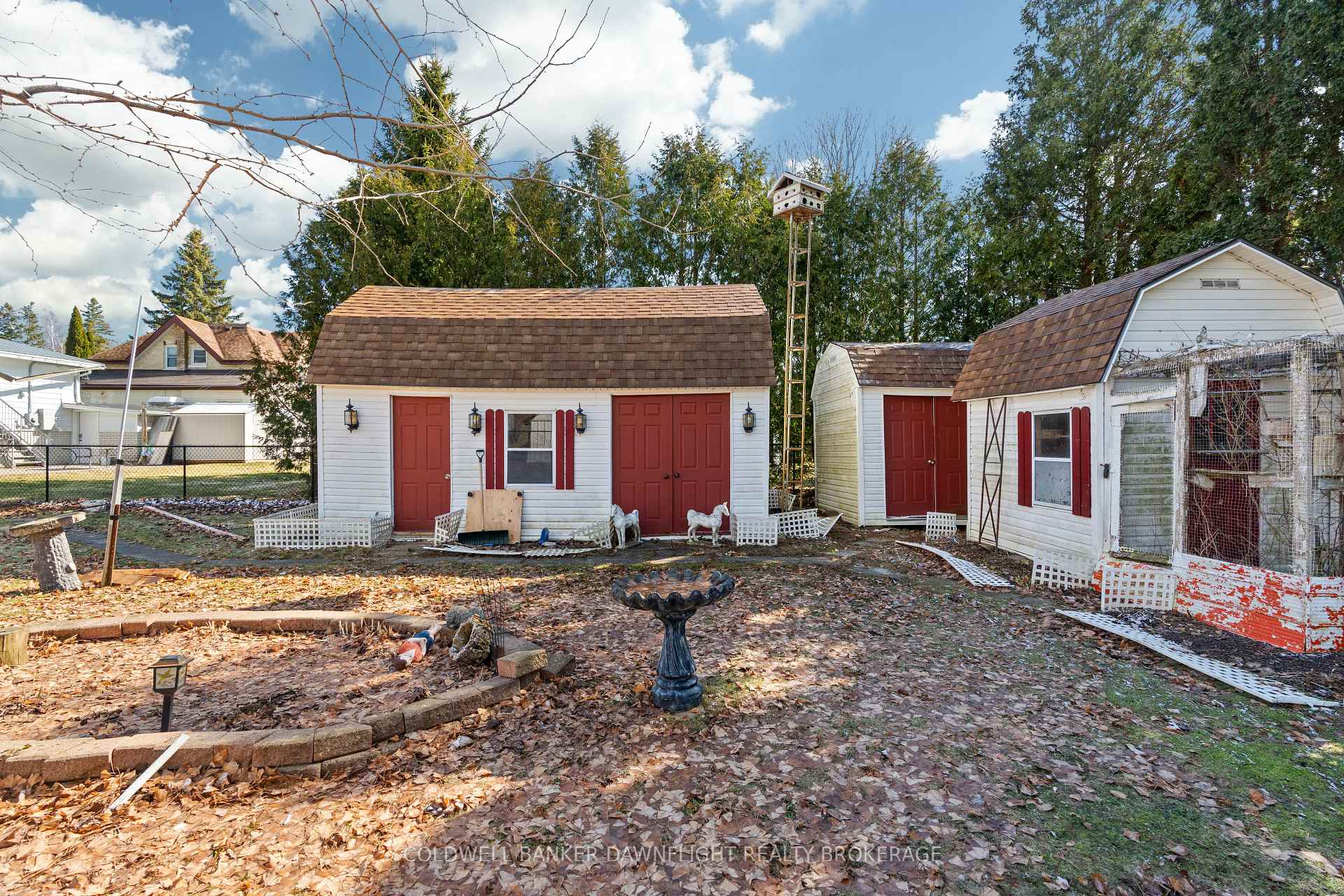 Photo 45 of 121 Victoria Street W, South Huron, Exeter — HOMEH