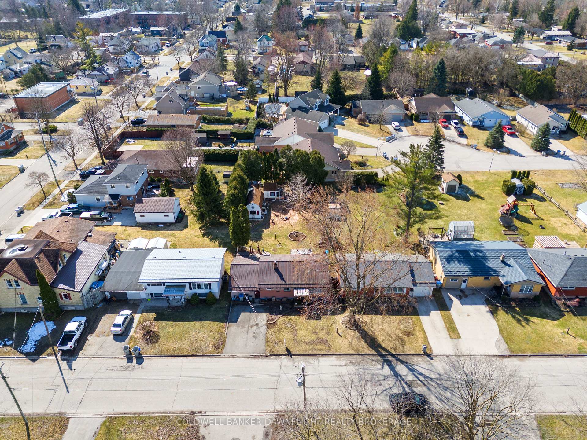 Photo 49 of 121 Victoria Street W, South Huron, Exeter — HOMEH