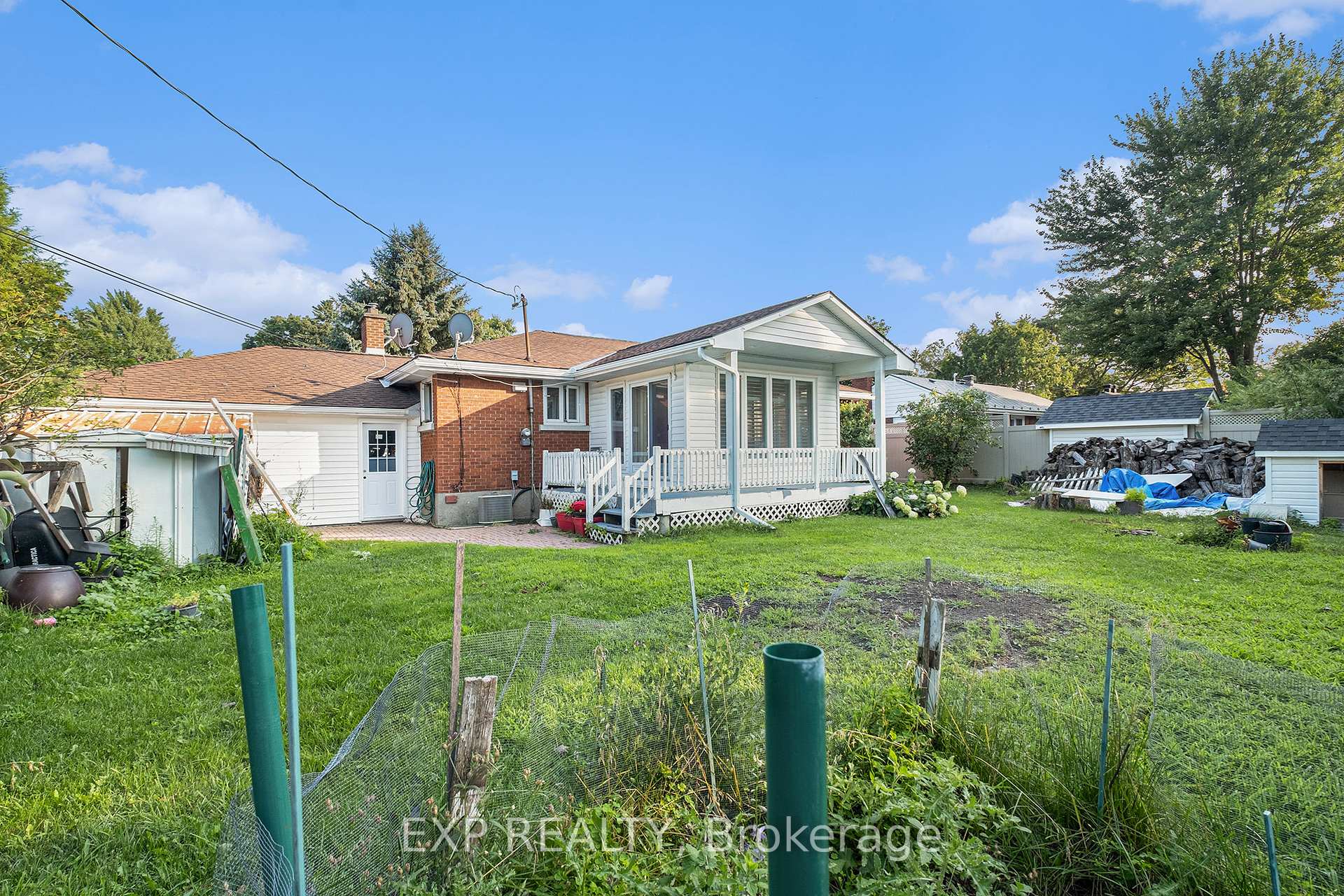 Photo 17 of 28 Roundhay Drive, Ottawa, Manordale — HOMEH