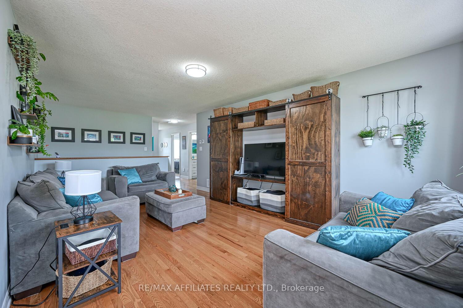 Photo 5 of 225 Wood Avenue, Smiths Falls — HOMEH