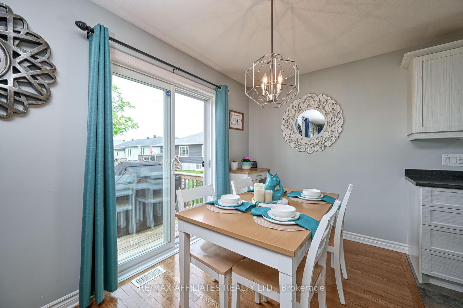 Photo 7 of 225 Wood Avenue, Smiths Falls — HOMEH