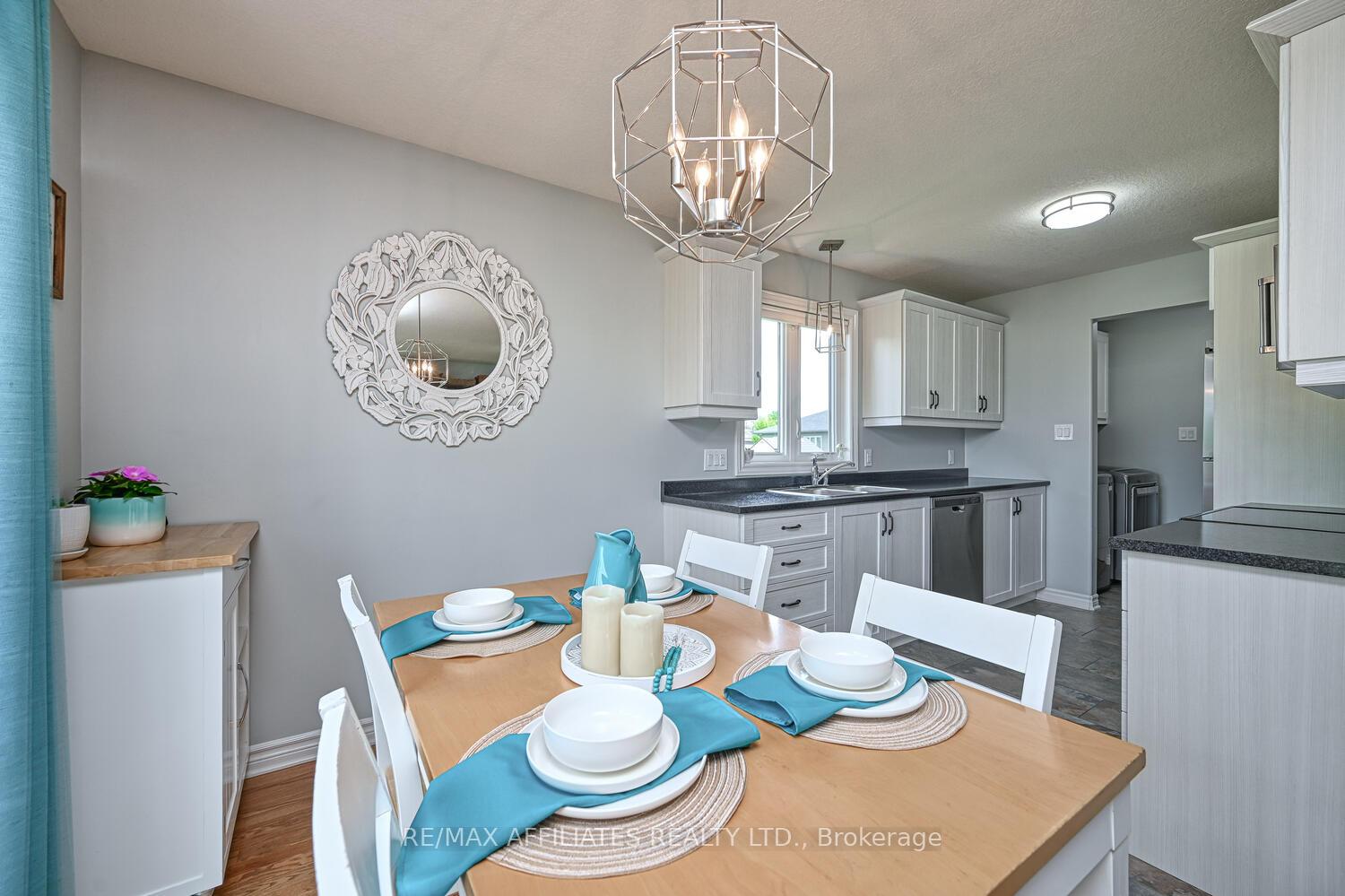 Photo 9 of 225 Wood Avenue, Smiths Falls — HOMEH