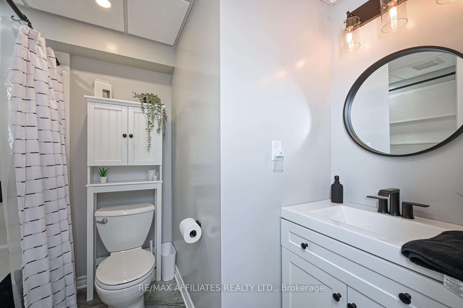 Photo 24 of 225 Wood Avenue, Smiths Falls — HOMEH