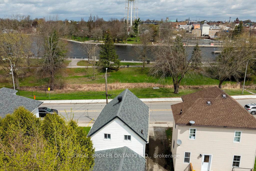 Photo 22 of 9 Lombard Street, Smiths Falls — HOMEH