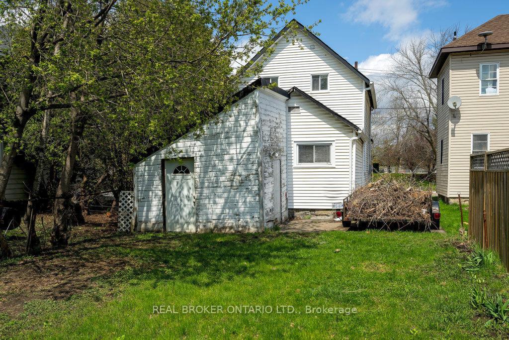 Photo 27 of 9 Lombard Street, Smiths Falls — HOMEH