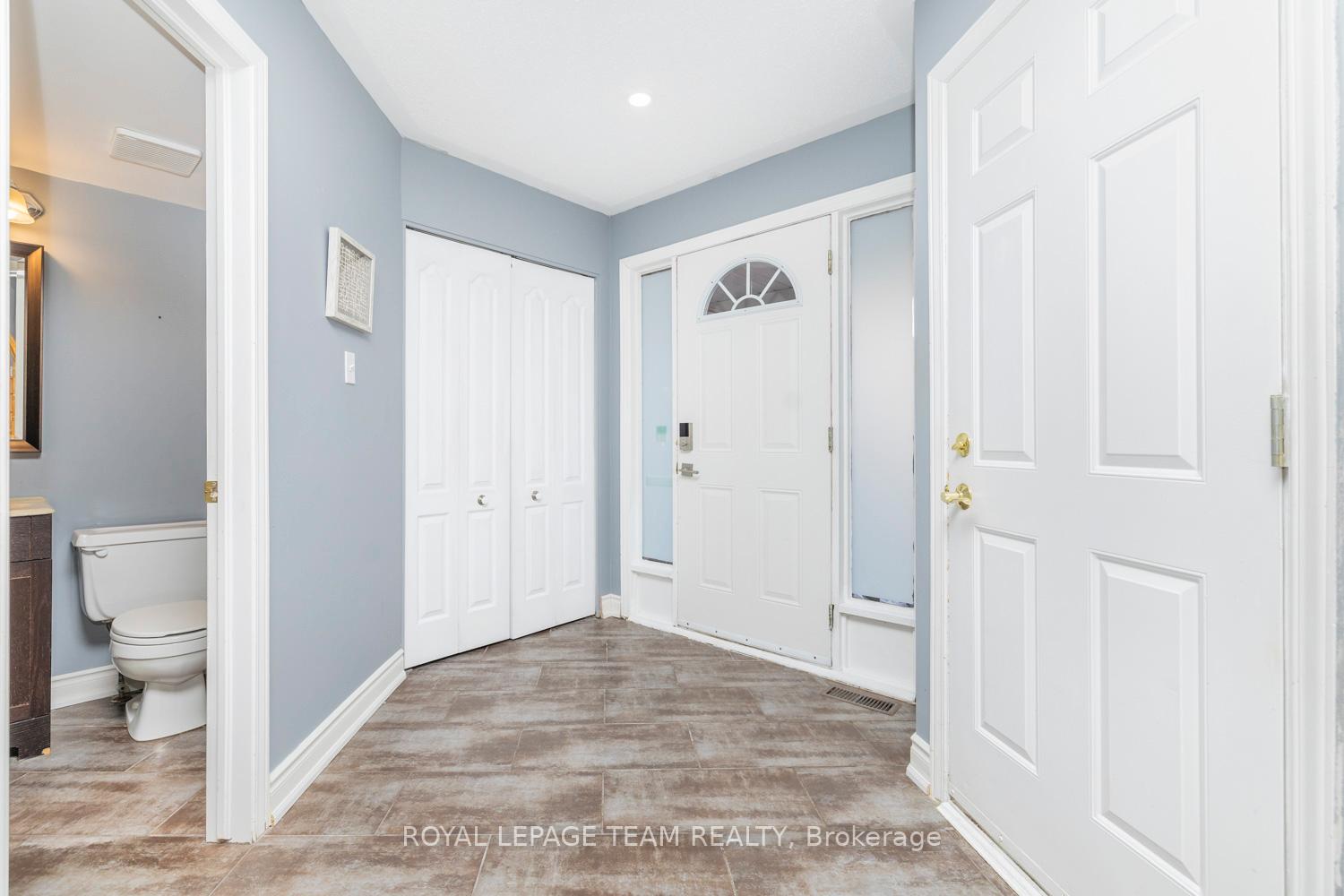 Photo 4 of 116 Thornbury Crescent, Ottawa, Centrepointe — HOMEH